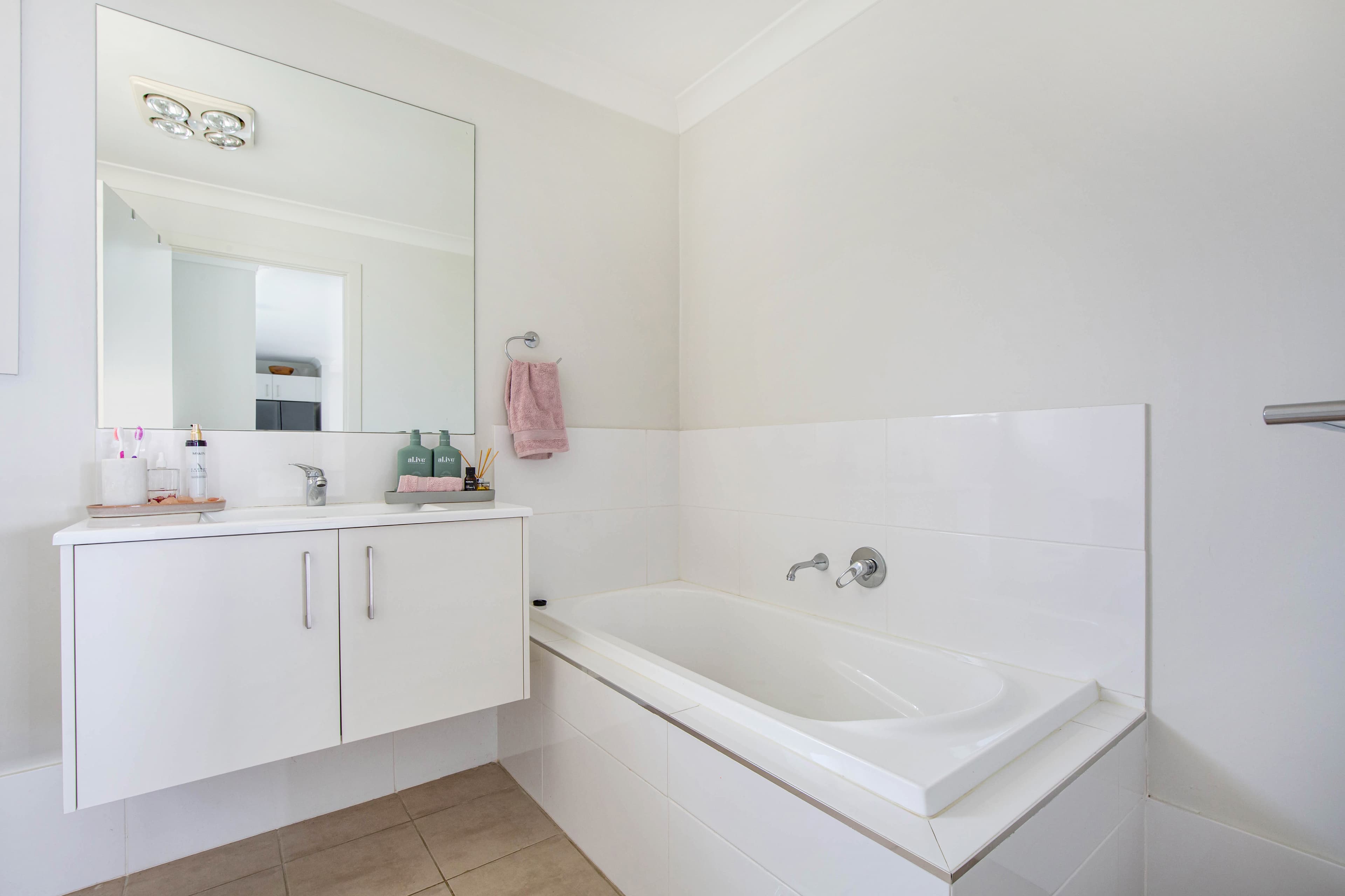 22 Matilda Road, JORDAN SPRINGS, Jordan Springs - Thumbnail 3
