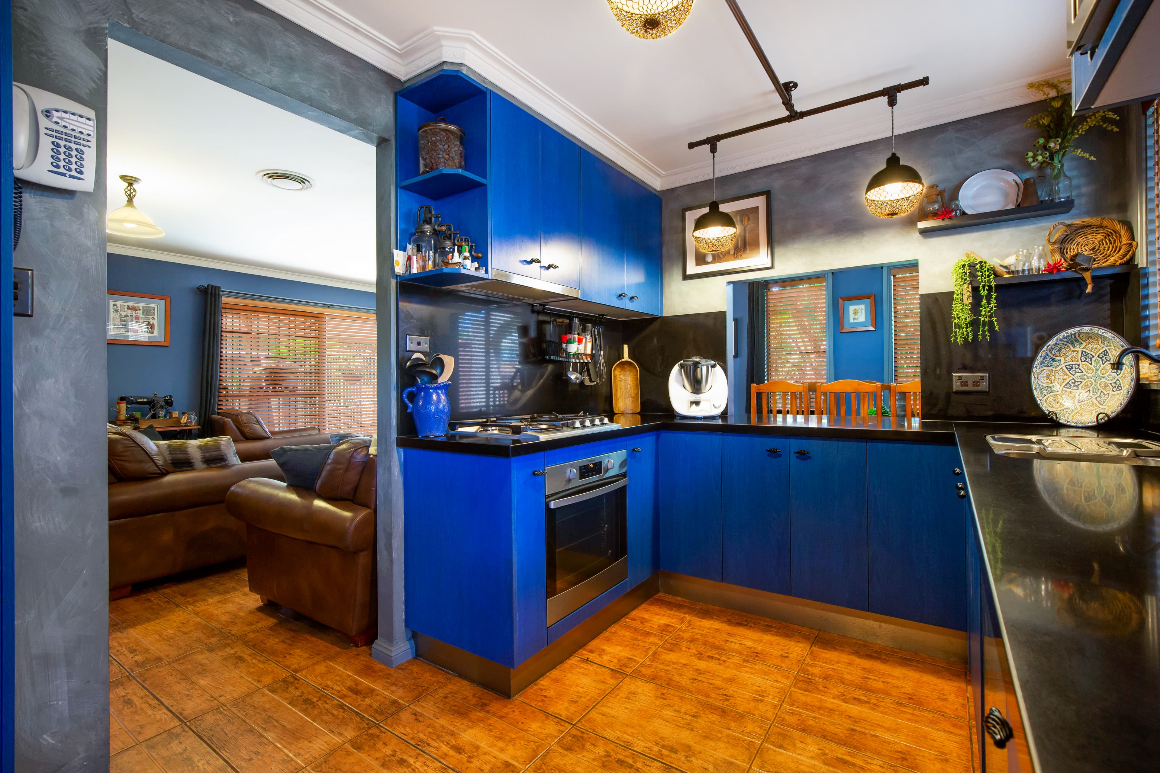 20 Kenneth Crescent, DEAN PARK, Dean Park - Thumbnail 6