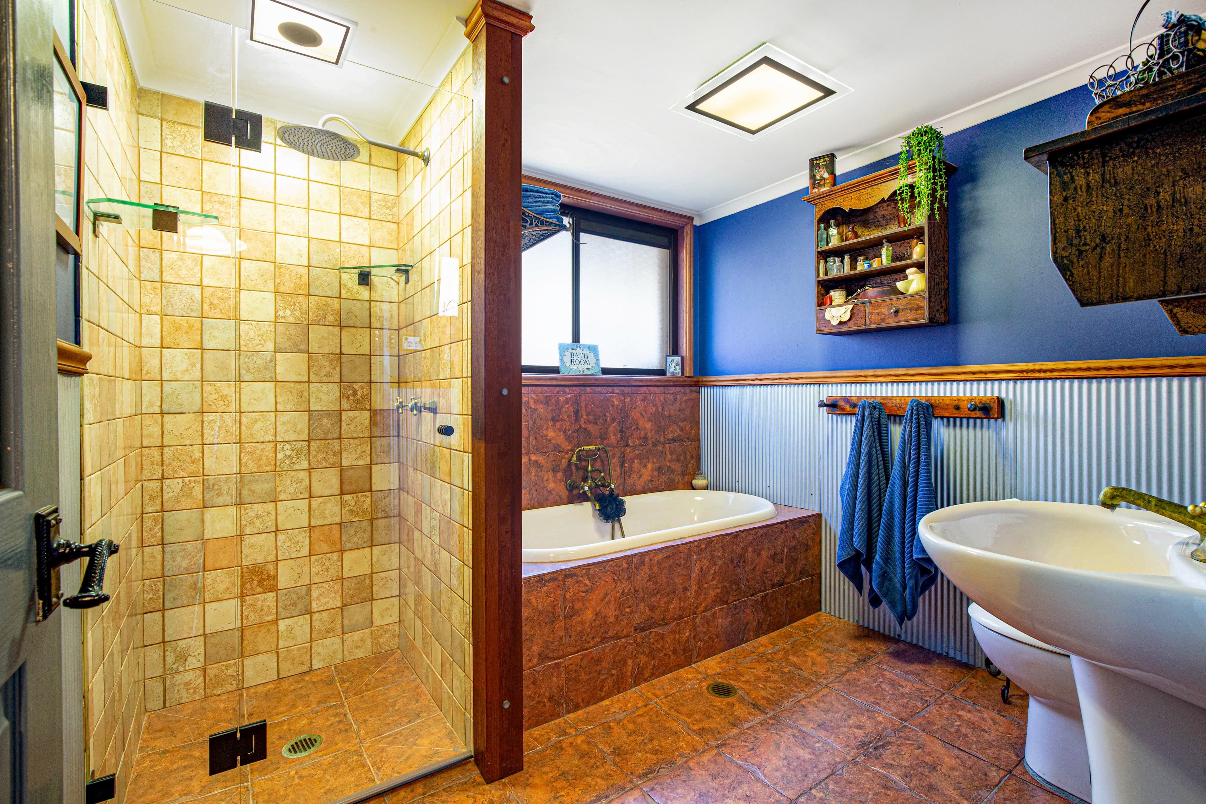 20 Kenneth Crescent, DEAN PARK, Dean Park - Thumbnail 7