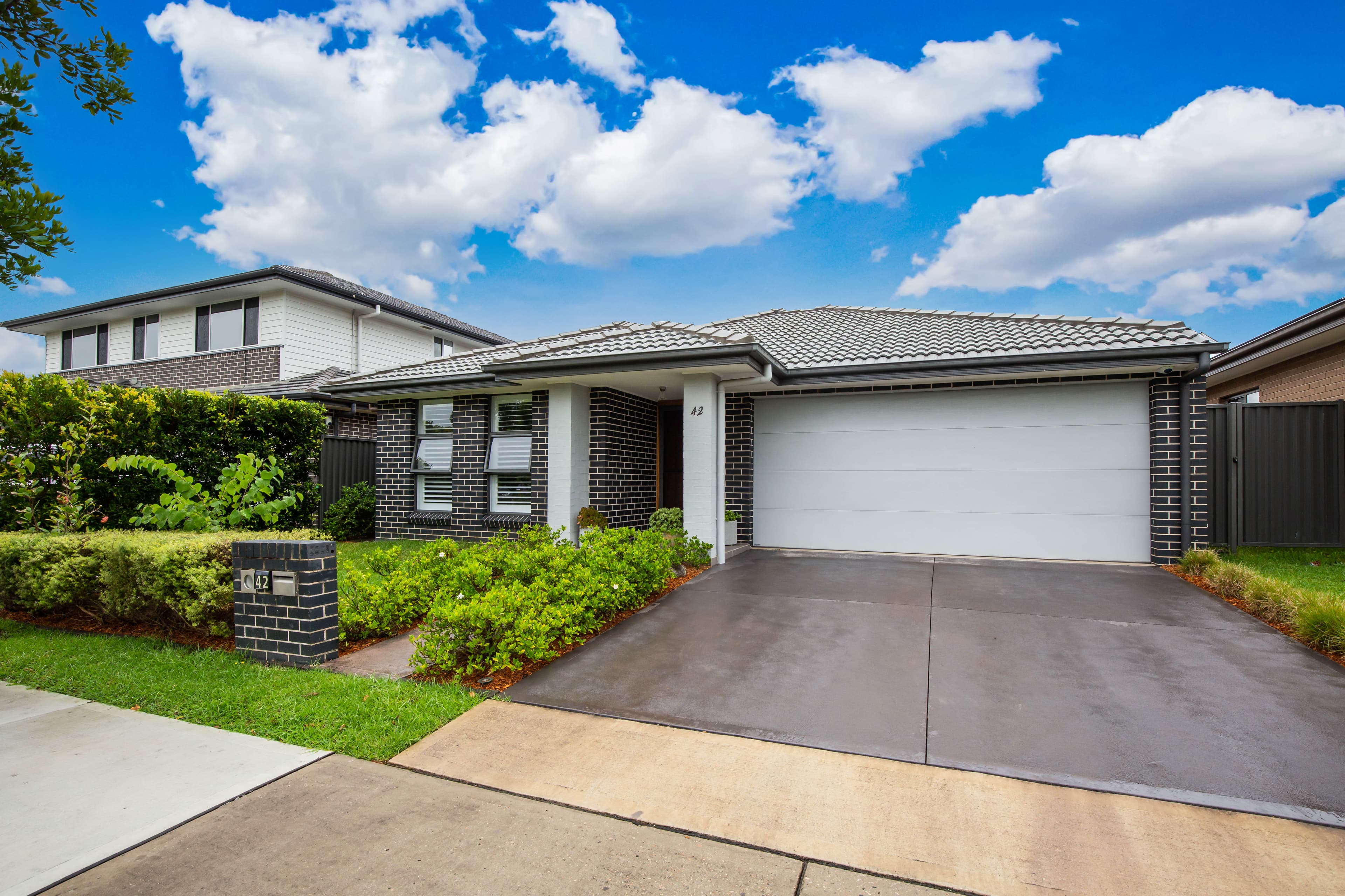 42 Cordyline Loop, JORDAN SPRINGS, Jordan Springs - Image 1
