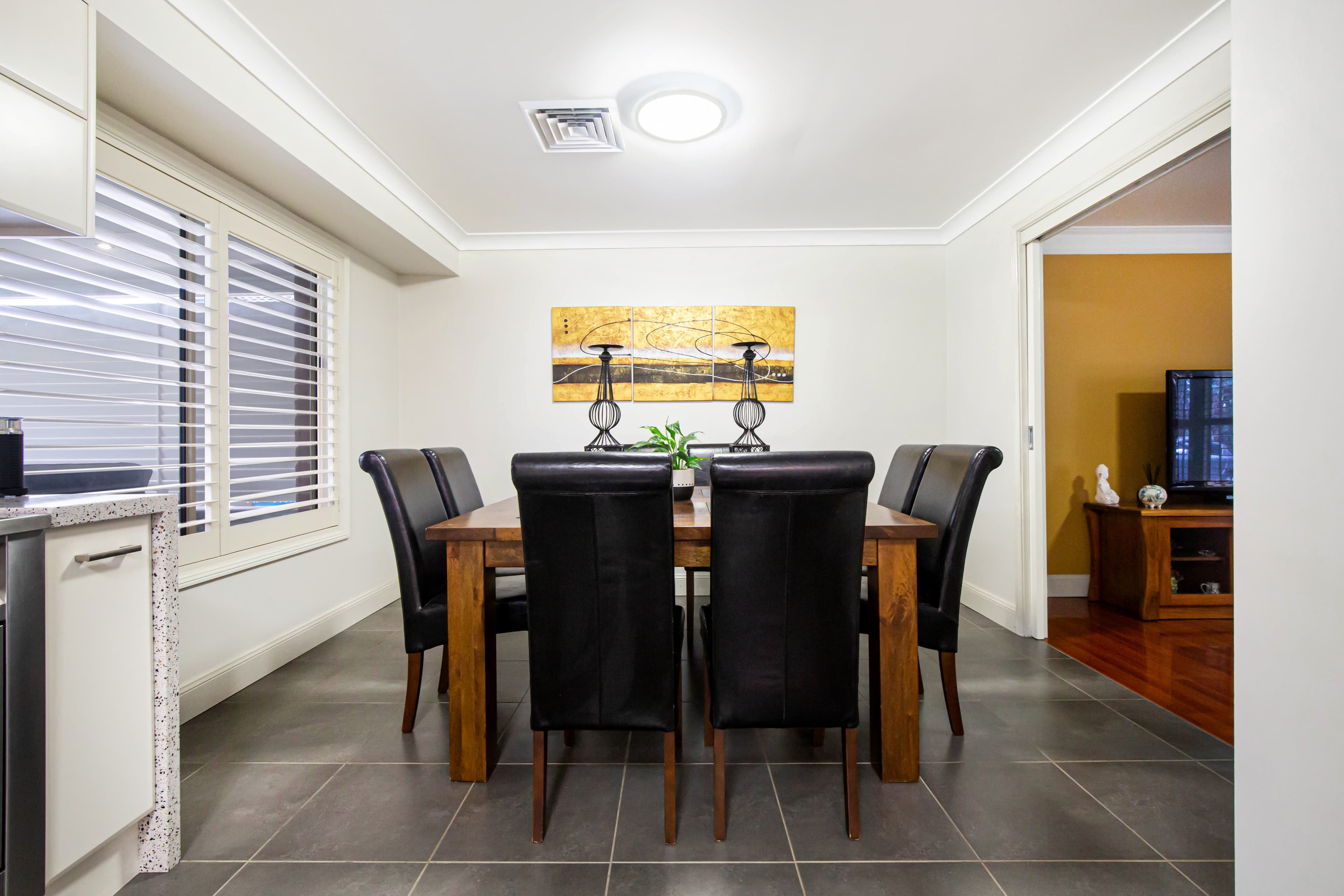 29 Sir John Jamison Circuit, GLENMORE PARK, Glenmore Park - Thumbnail 3