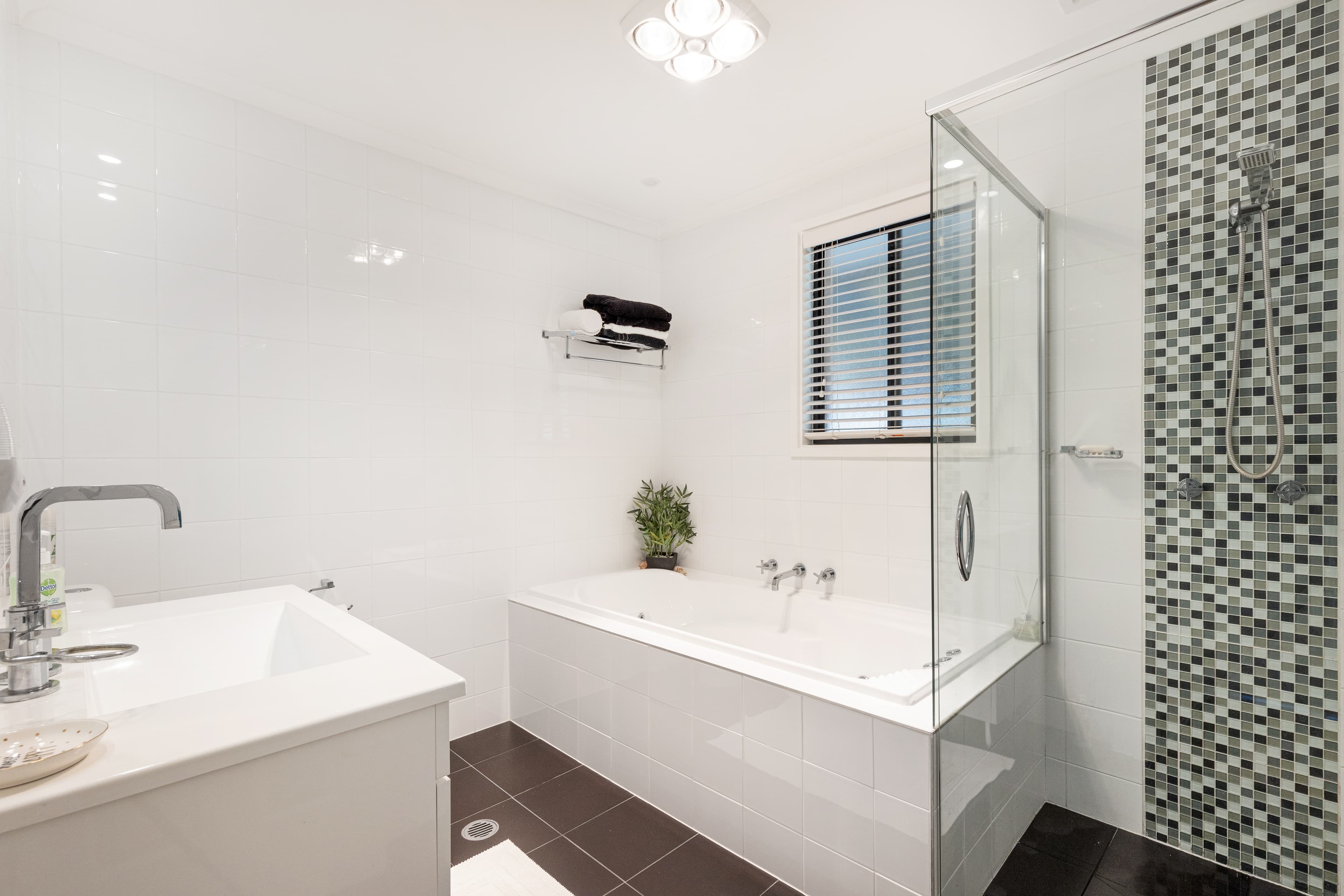 4 Crawford Street, EMU PLAINS, Emu Plains - Thumbnail 8