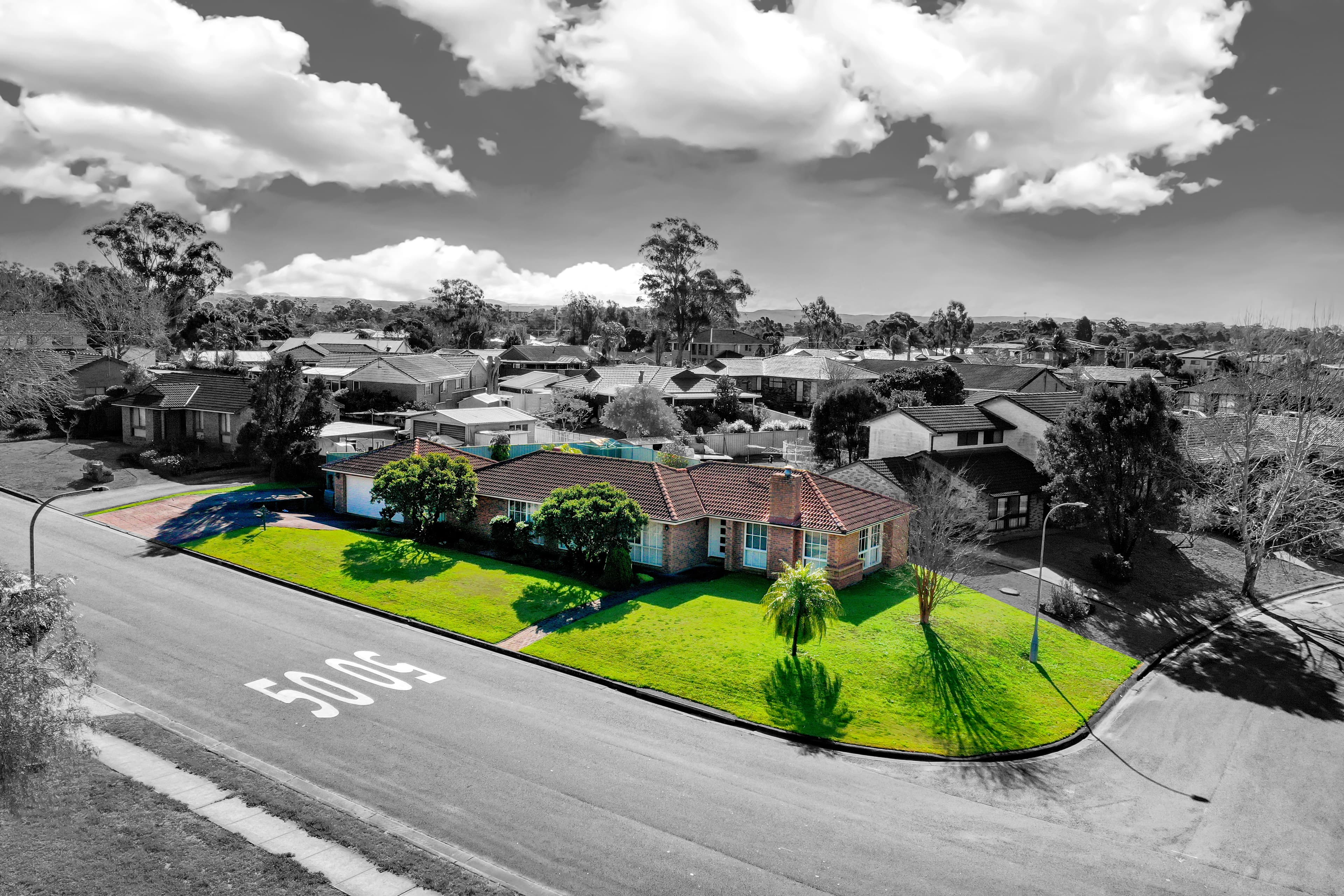 2 Calgaroo Crescent, KINGSWOOD, Kingswood - Image 1