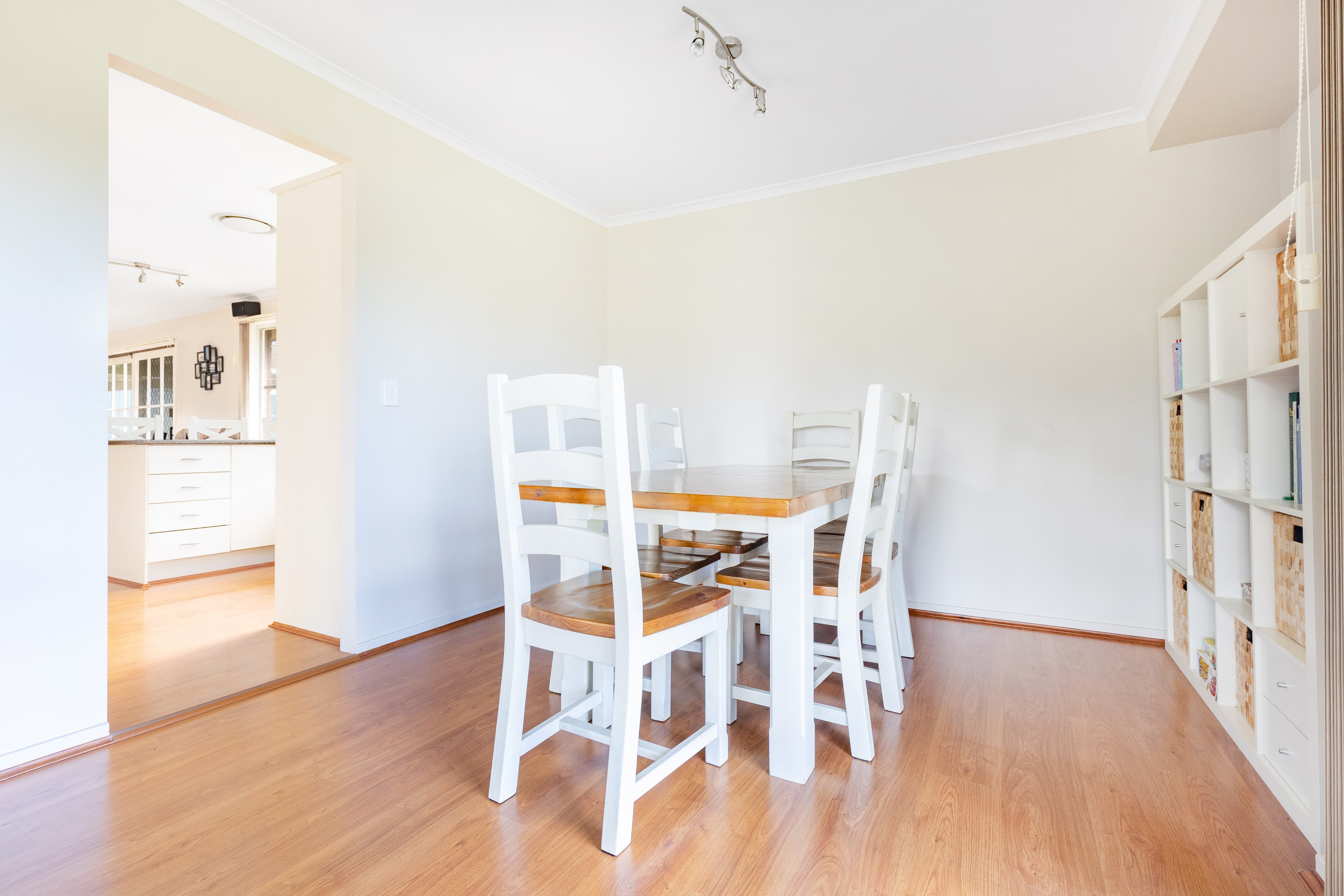 2 Calgaroo Crescent, KINGSWOOD, Kingswood - Thumbnail 5