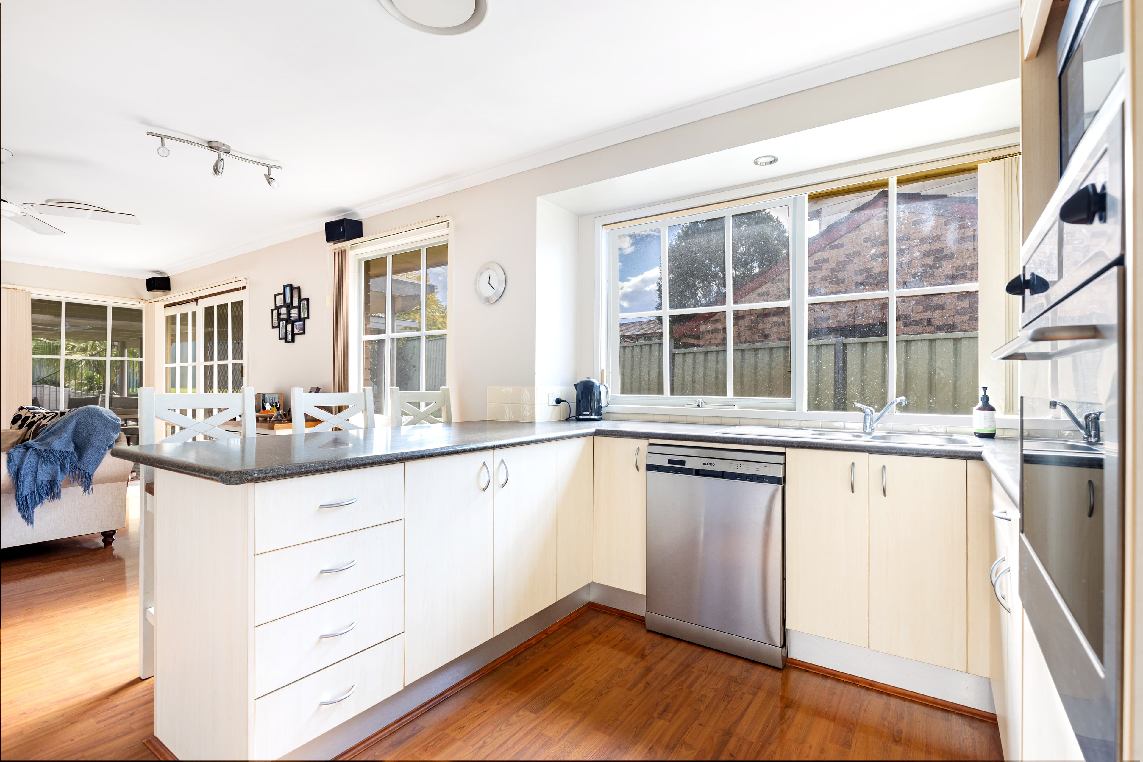 2 Calgaroo Crescent, KINGSWOOD, Kingswood - Thumbnail 6