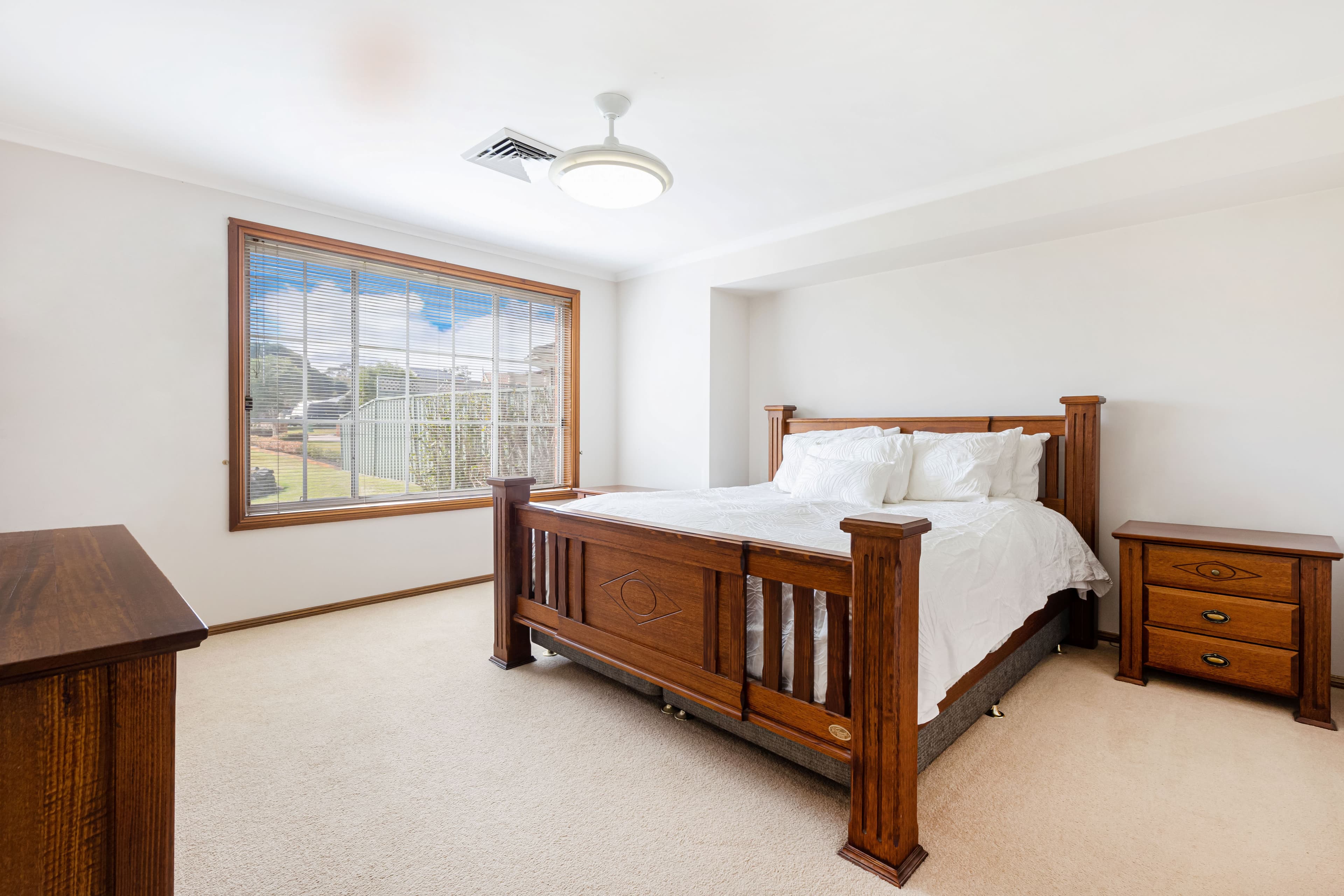 123A Linden Crescent, CRANEBROOK, Cranebrook - Thumbnail 2