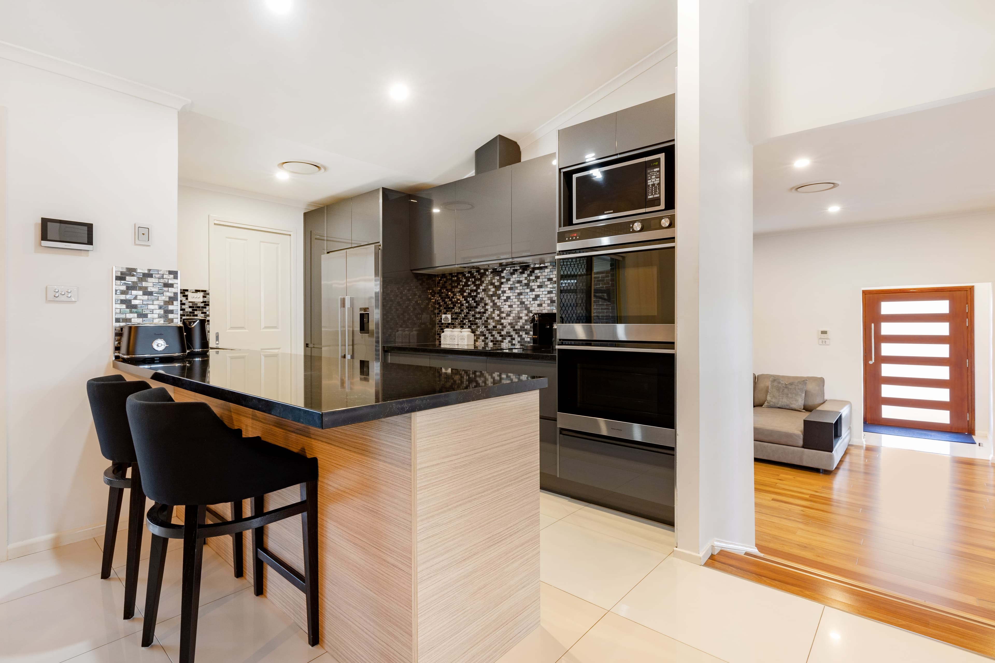 21 Hovell Crescent, SHEPPARTON VIC 3630, Shepparton - Thumbnail 3