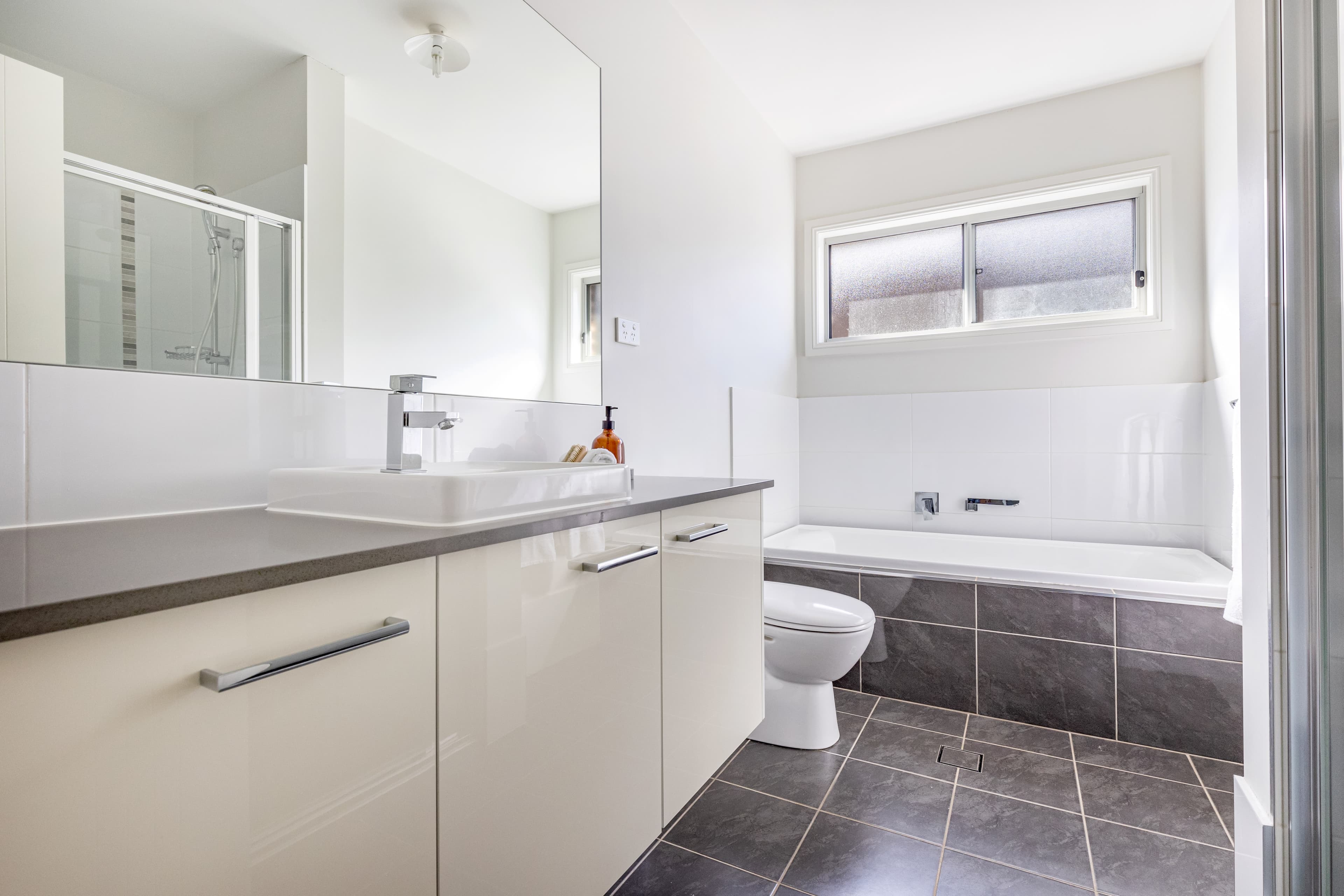 56 Murcott Terrace, CADDENS, Caddens - Thumbnail 4