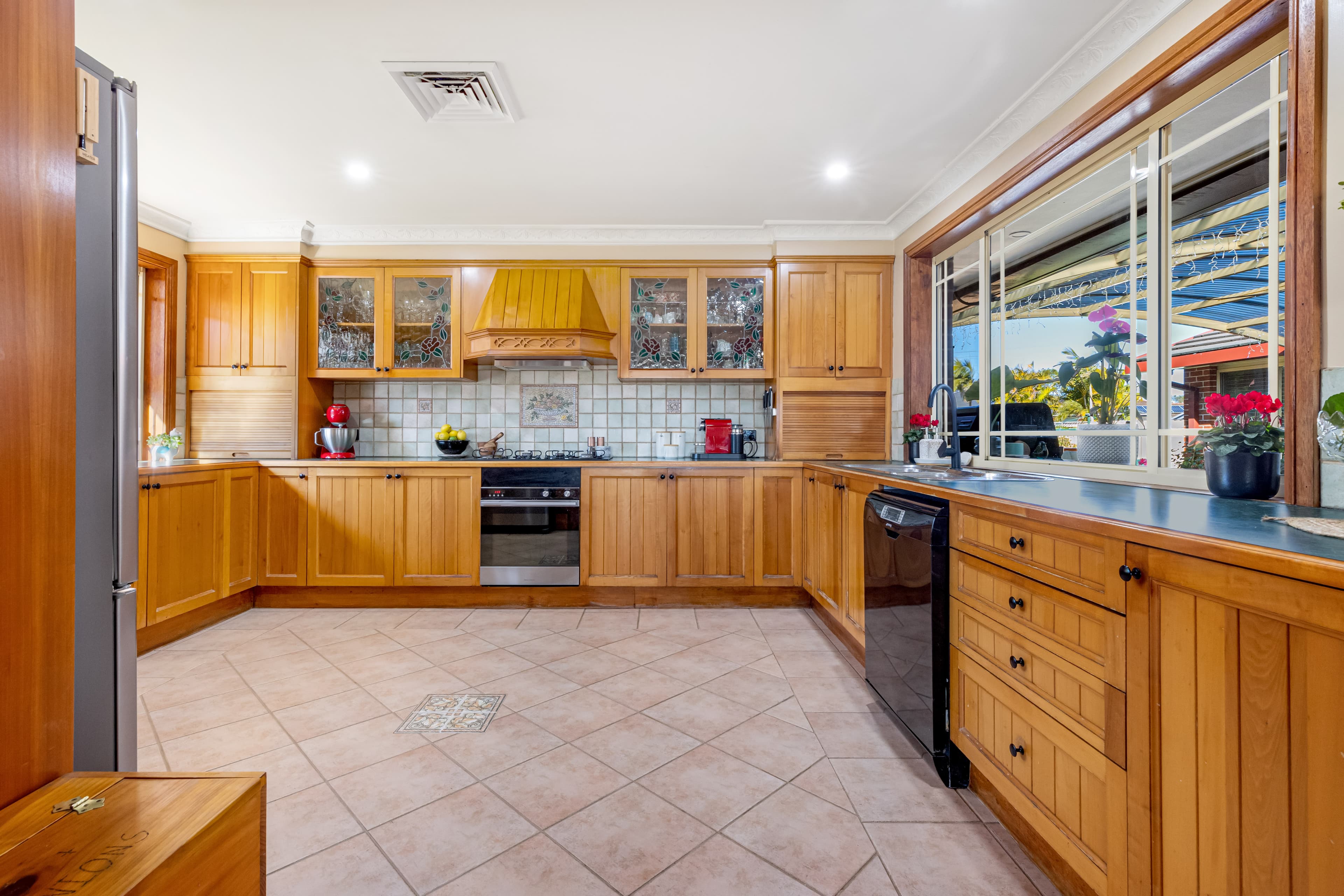 65 Womra Crescent, GLENMORE PARK, Glenmore Park - Thumbnail 6