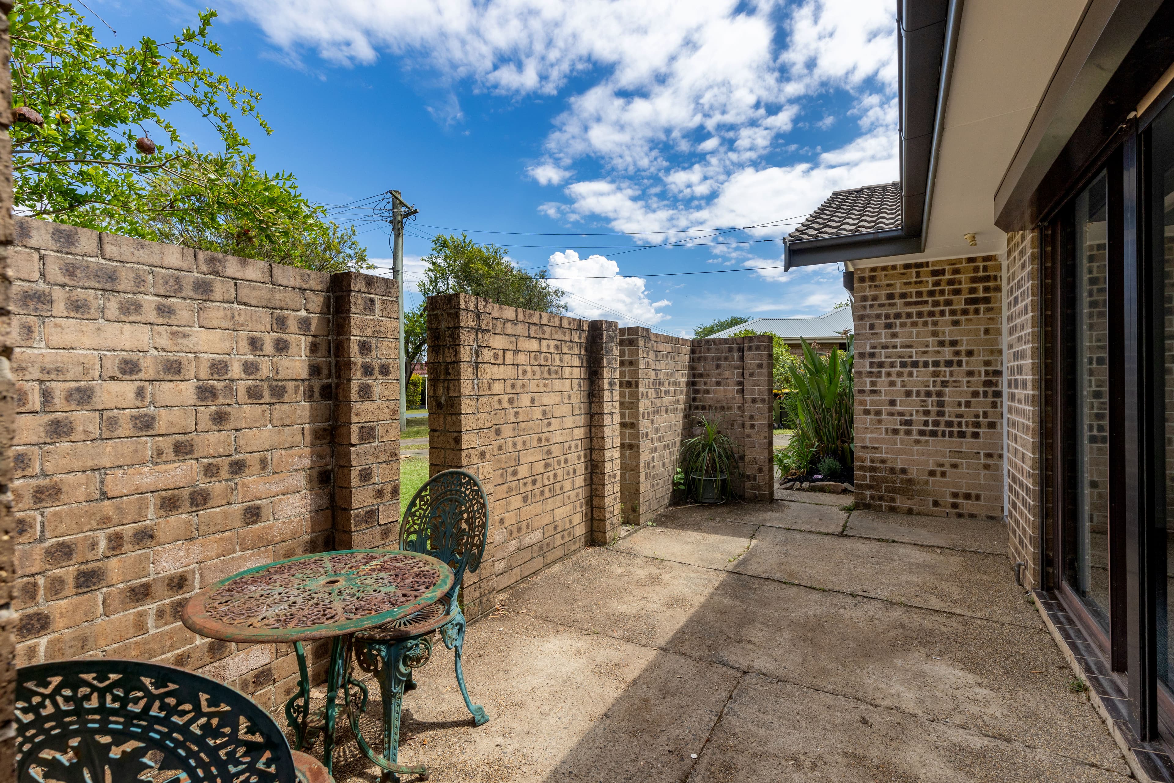 4 Hogan Place, KINGSWOOD, Kingswood - Thumbnail 2