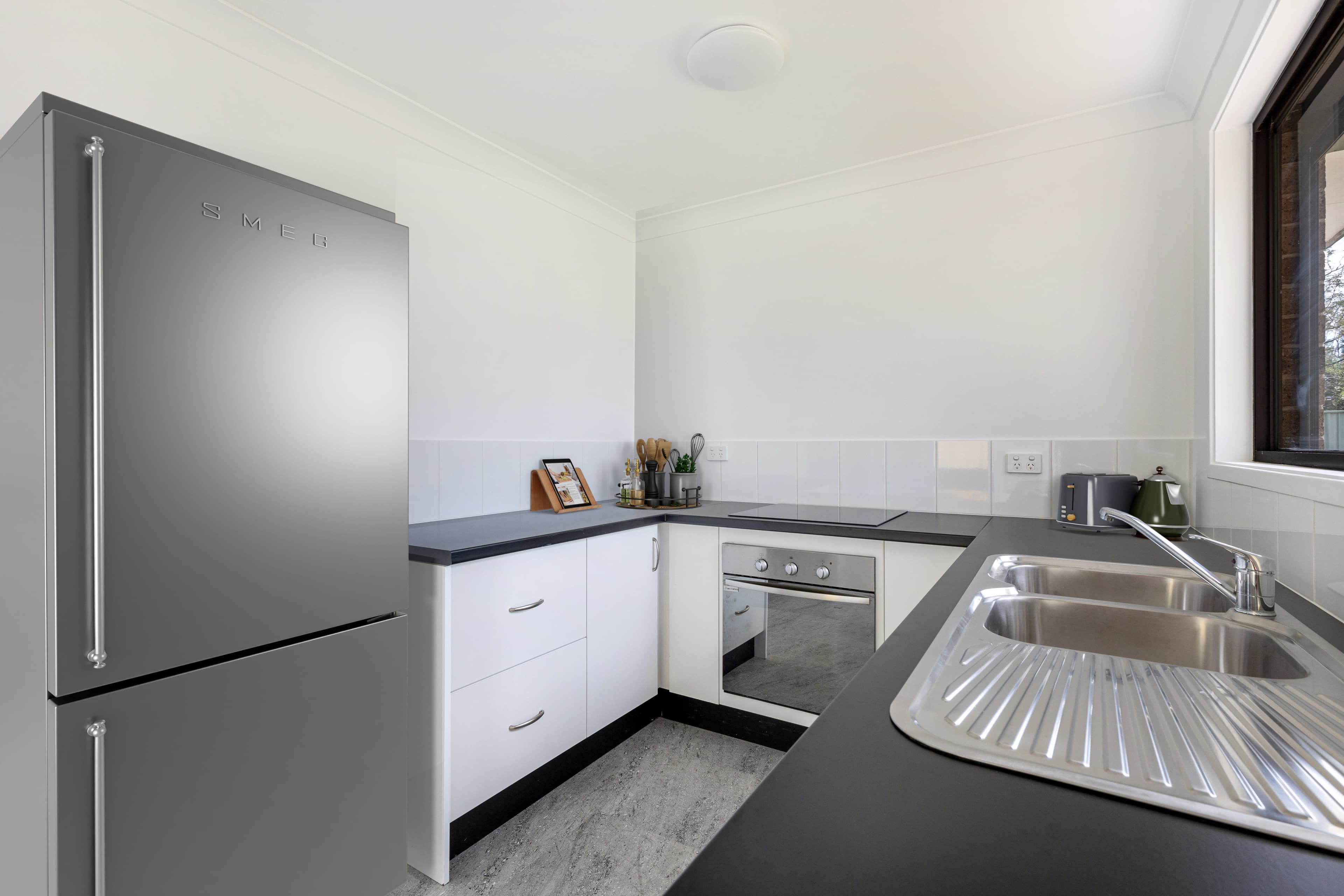 4 Hogan Place, KINGSWOOD, Kingswood - Thumbnail 7