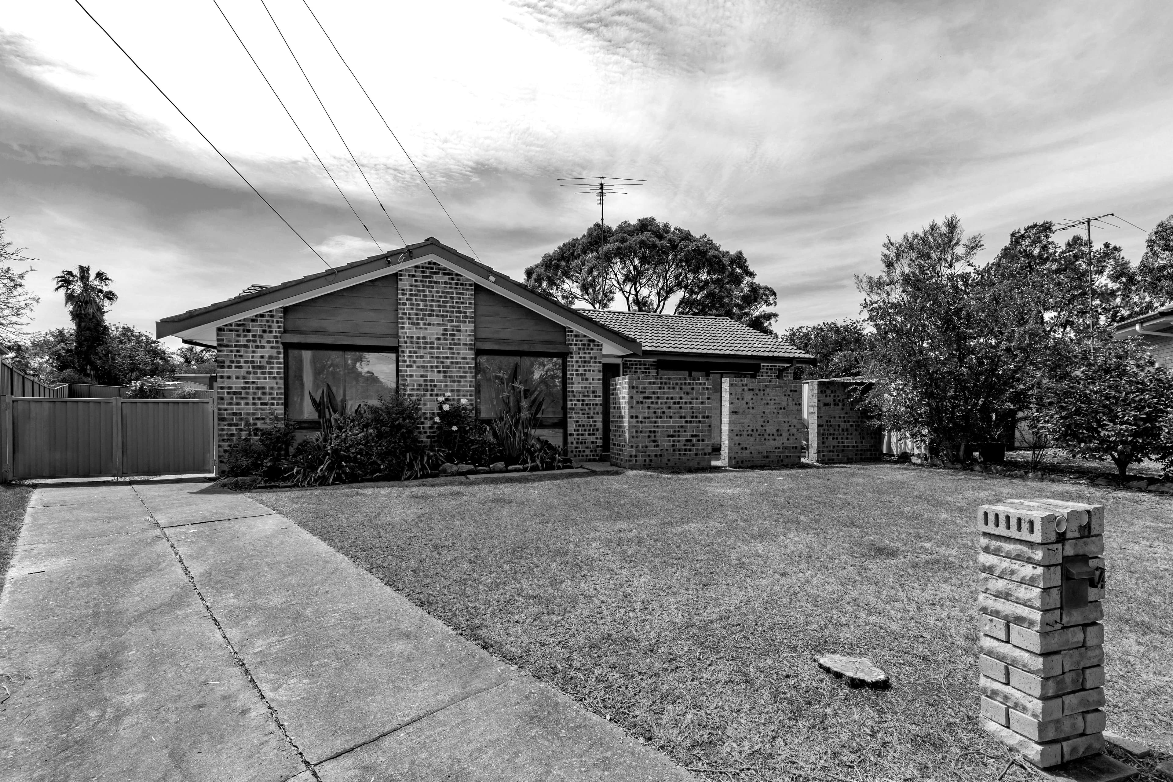 4 Hogan Place, KINGSWOOD, Kingswood - Image 1