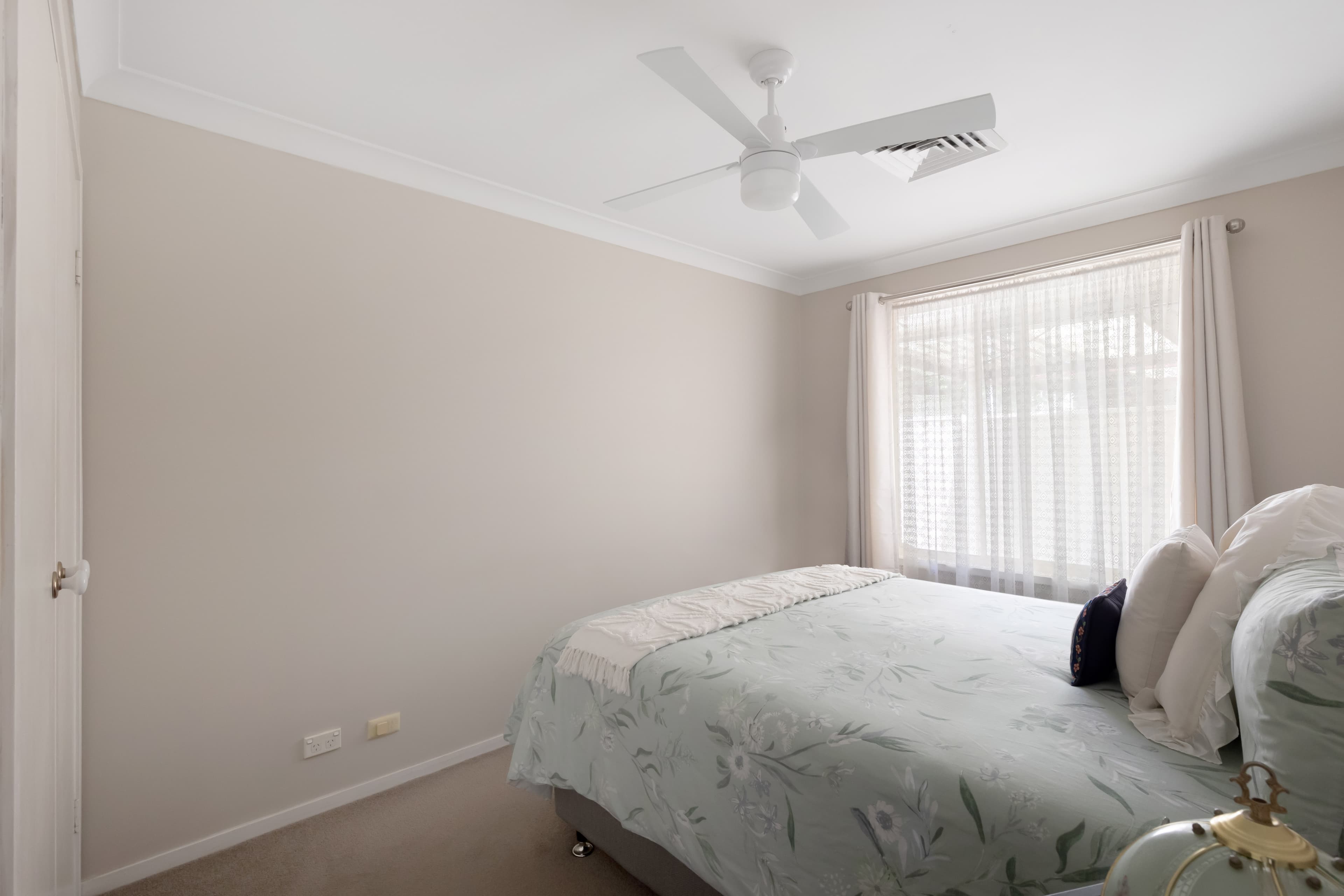 32 Harwood Circuit, GLENMORE PARK, Glenmore Park - Thumbnail 4