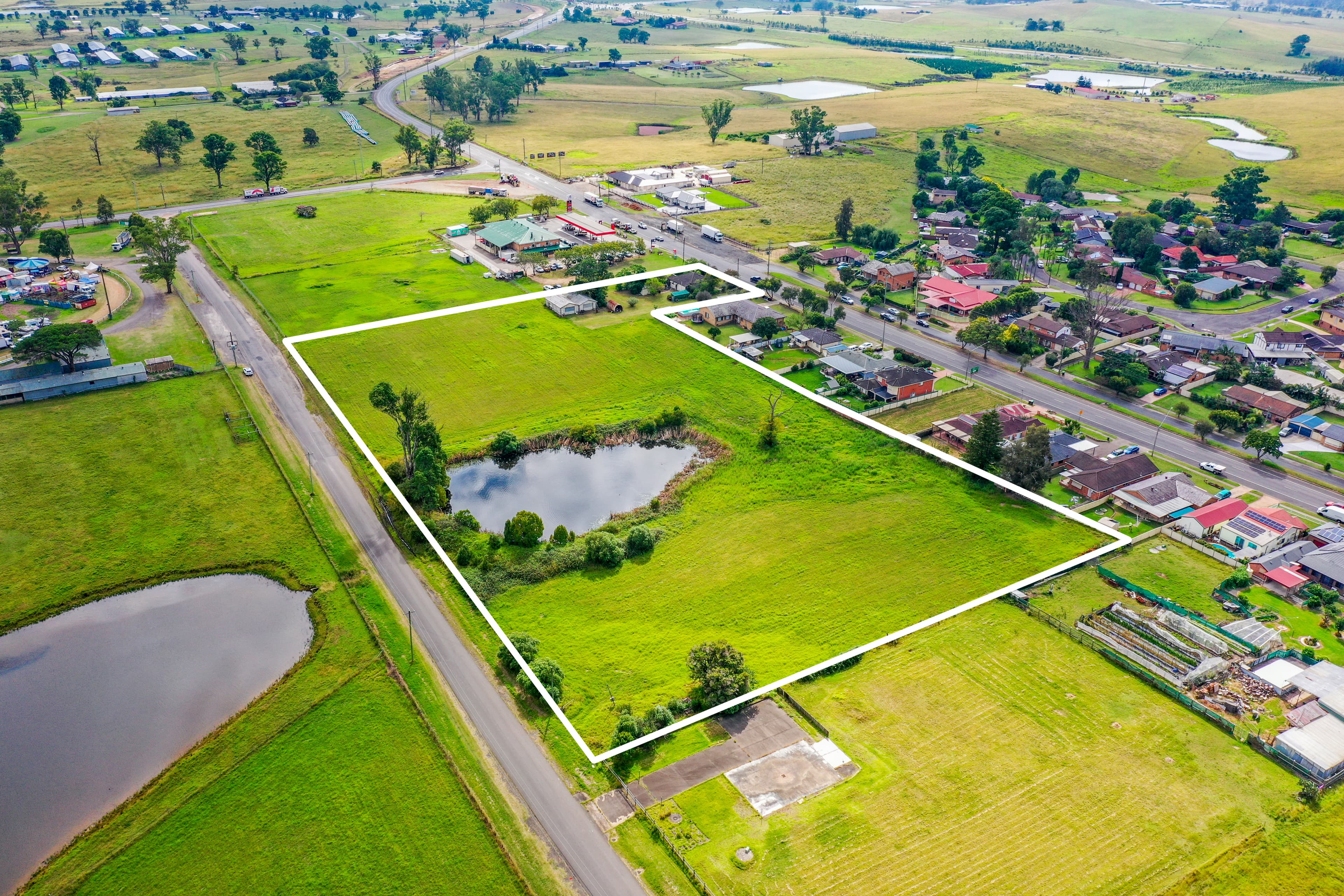 101 Willmington Road, LUDDENHAM, Luddenham - Thumbnail 4