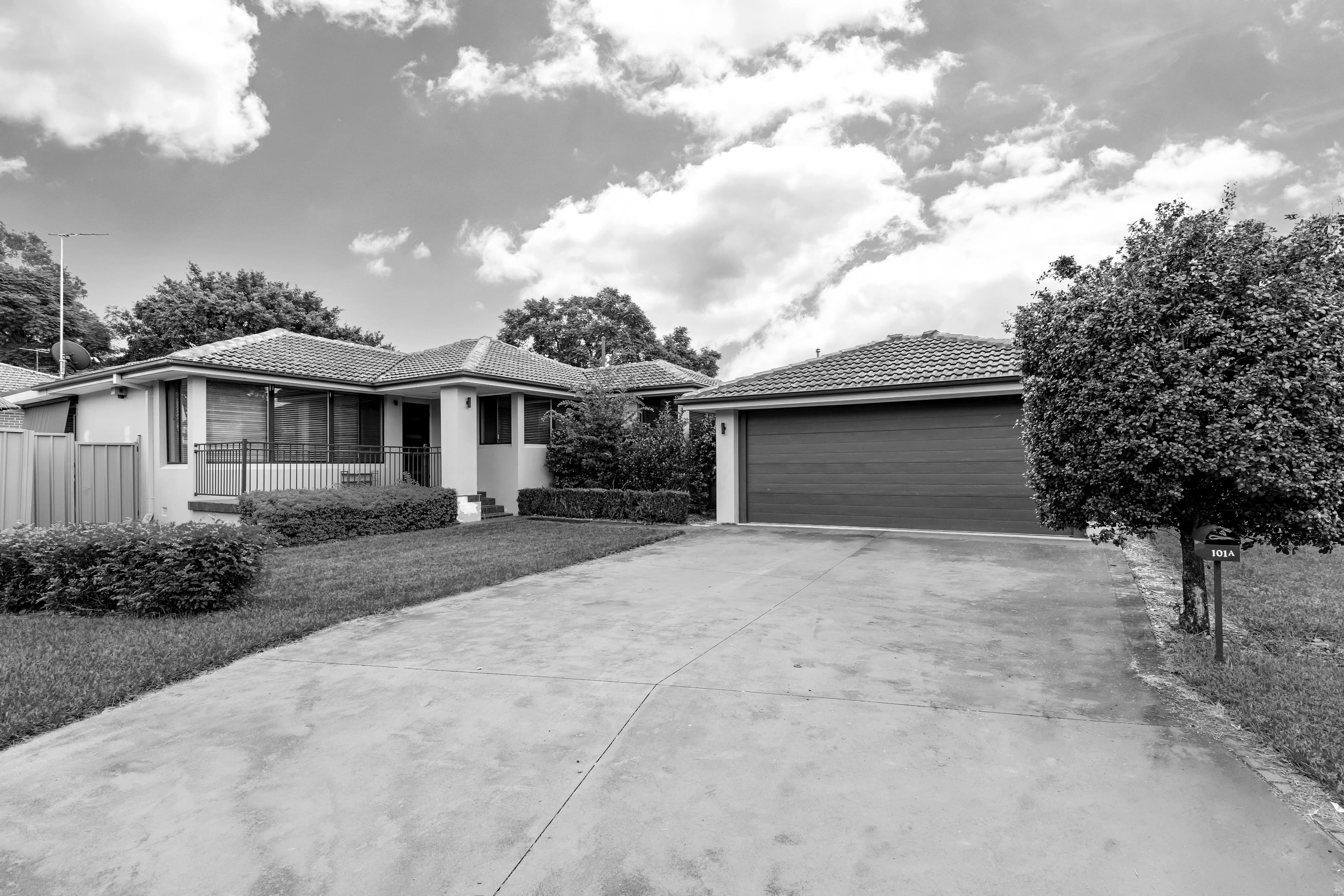 14/8 Brunswick Parade, Ashfield - Image 1