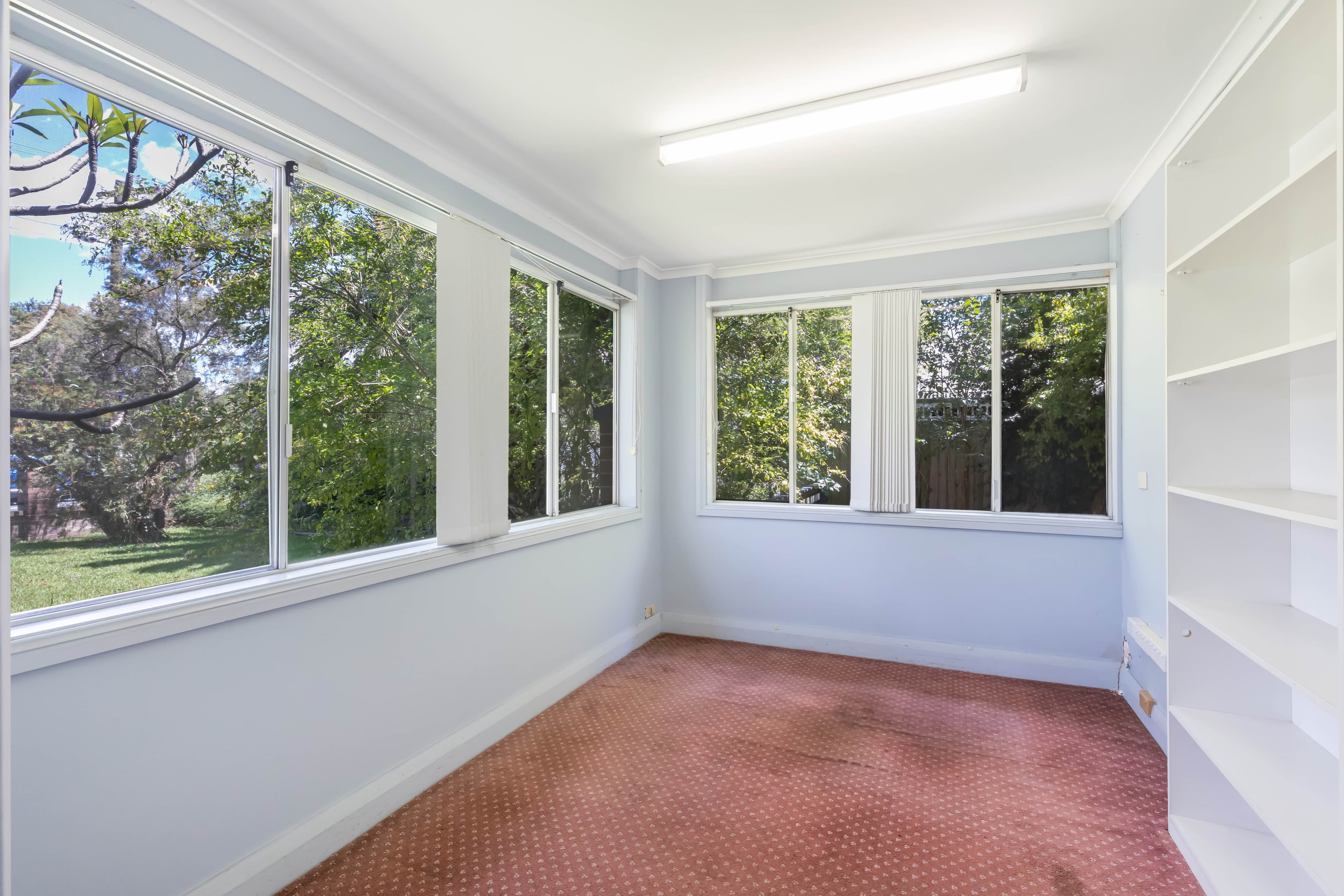 12 Macquarie Avenue, PENRITH, Penrith - Thumbnail 3