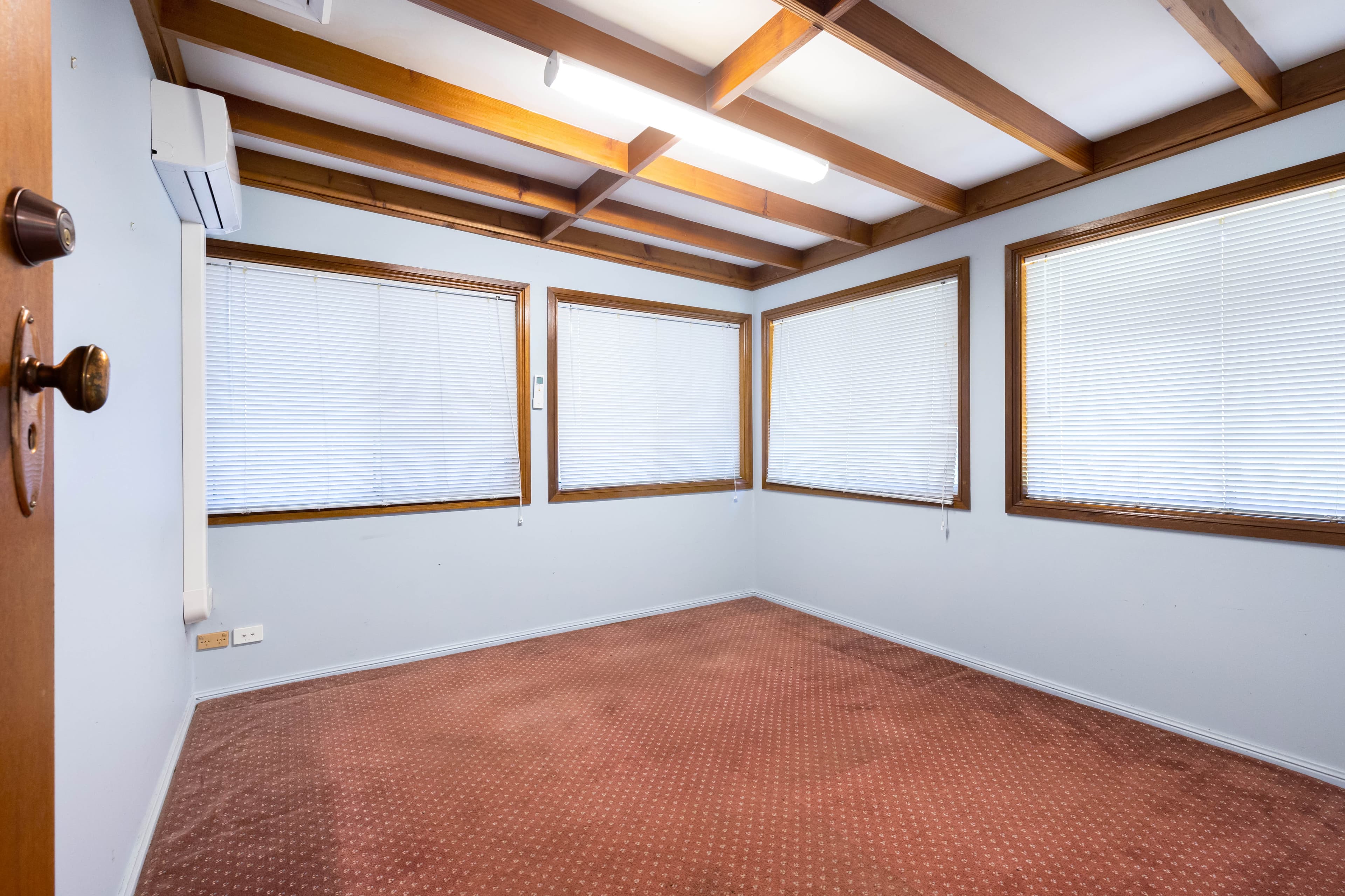 12 Macquarie Avenue, PENRITH, Penrith - Thumbnail 6
