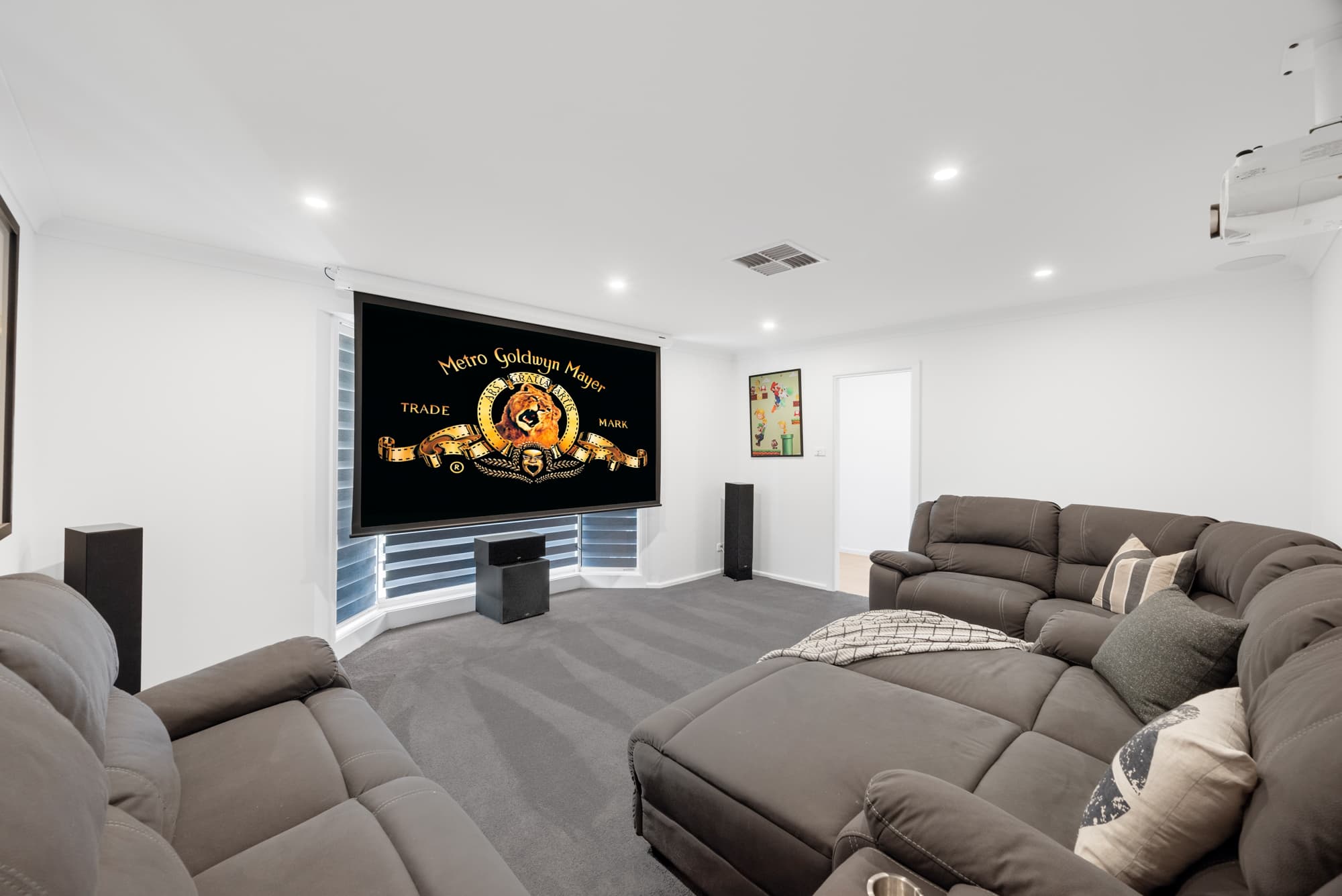 15 Sir John Jamison Circuit, GLENMORE PARK, Glenmore Park - Thumbnail 2