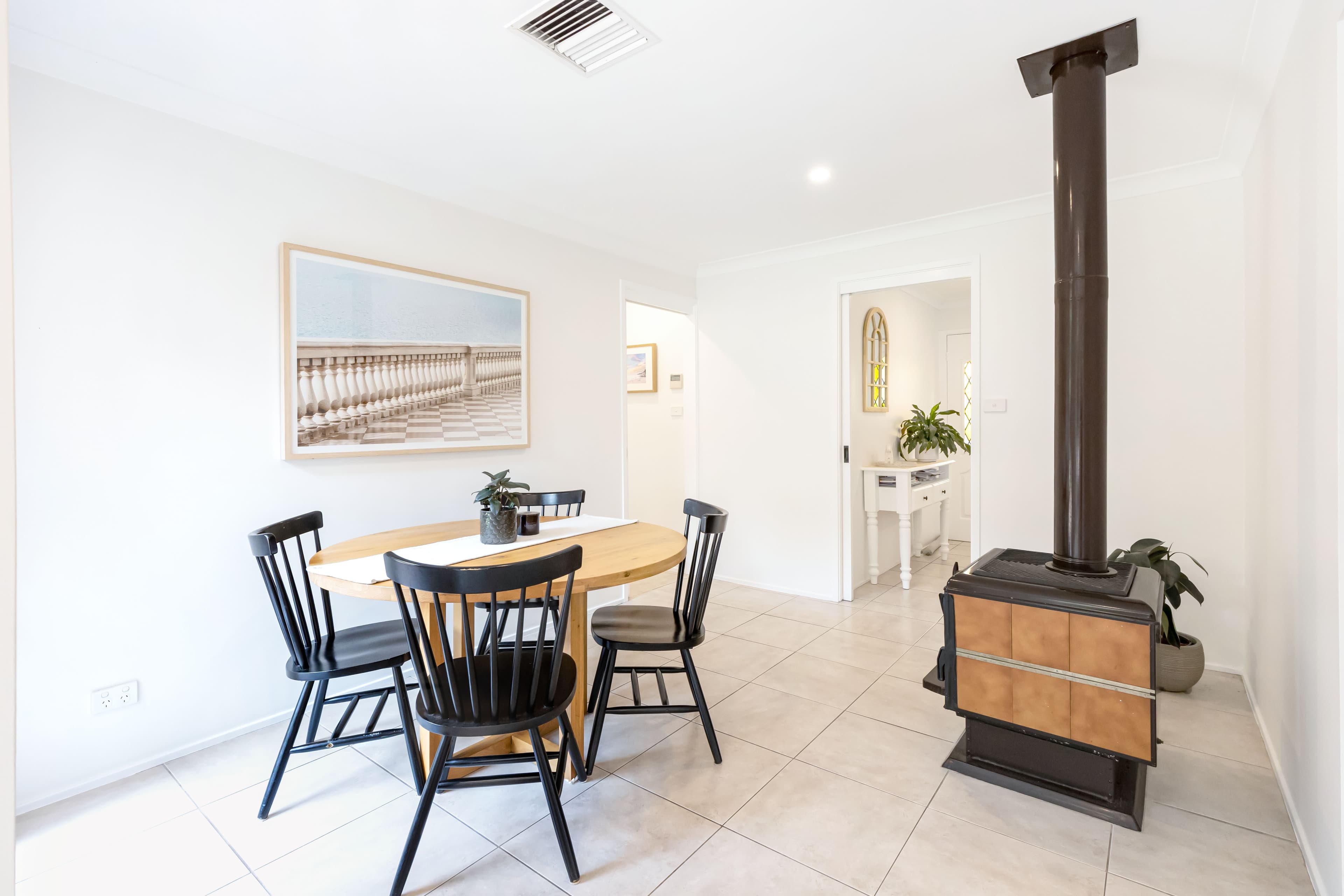 3 Aaron Place, SILVERDALE, Silverdale - Thumbnail 4