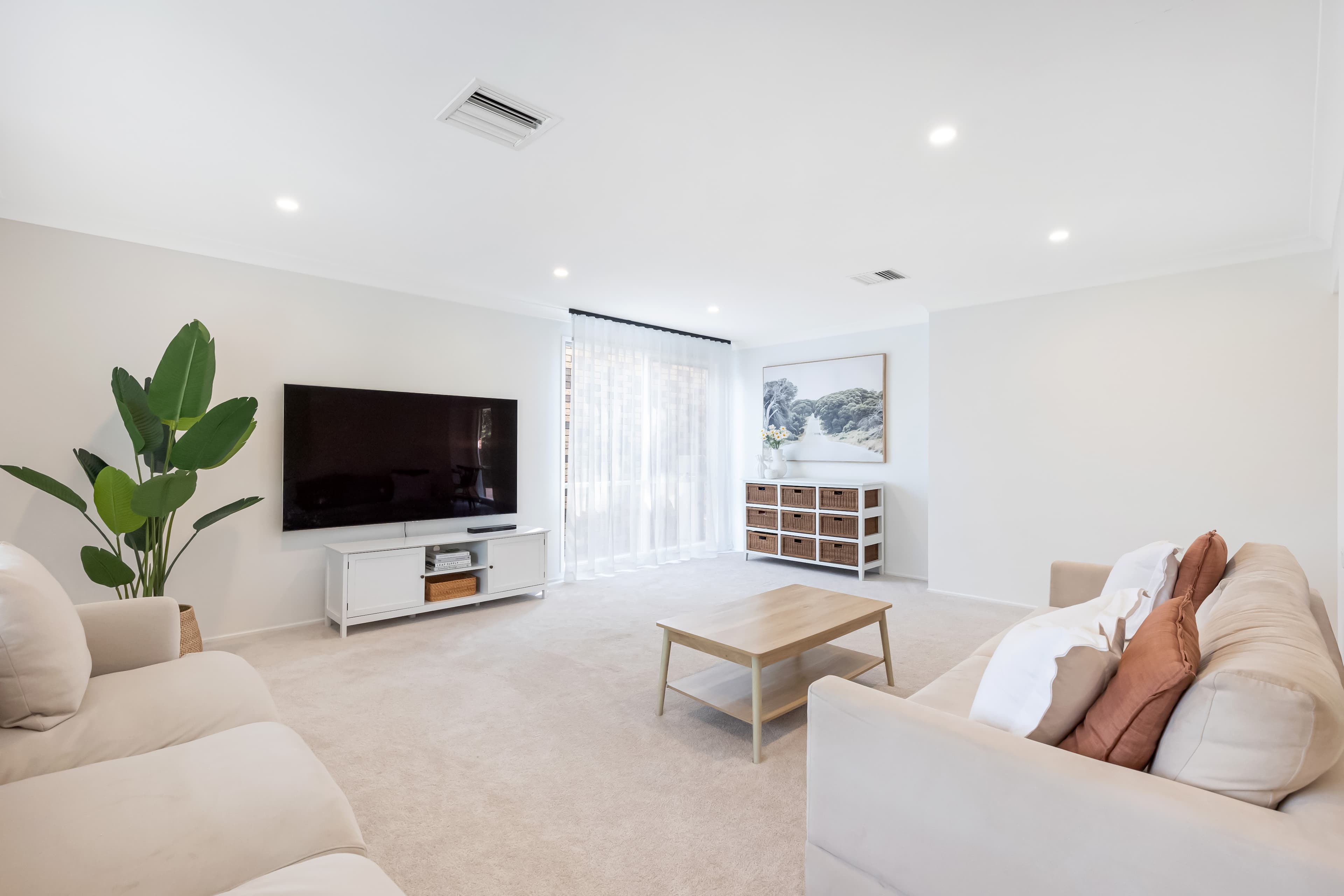 3 Aaron Place, SILVERDALE, Silverdale - Thumbnail 2