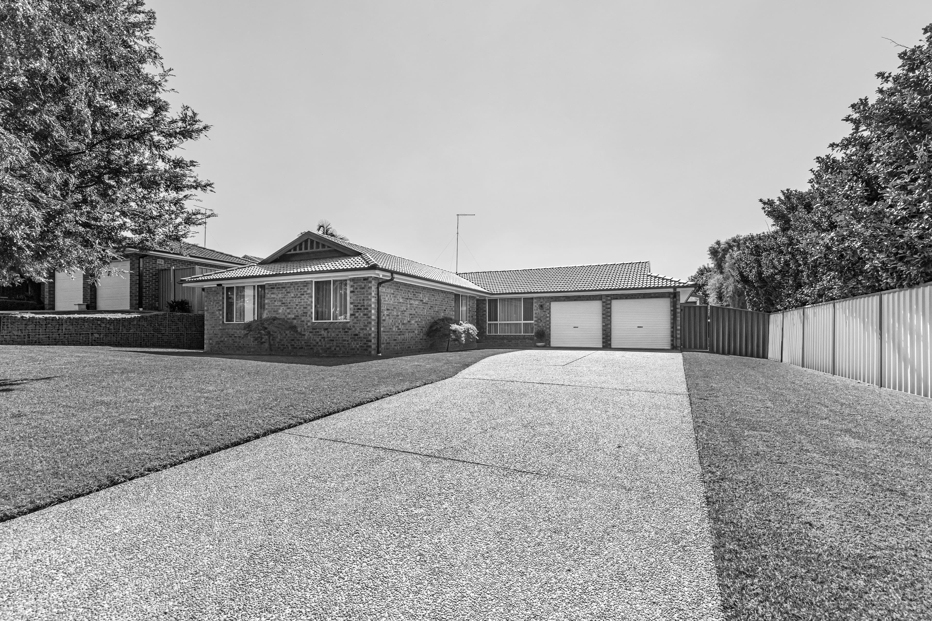 9 Harriett Close, GLENMORE PARK, Glenmore Park - Image 1