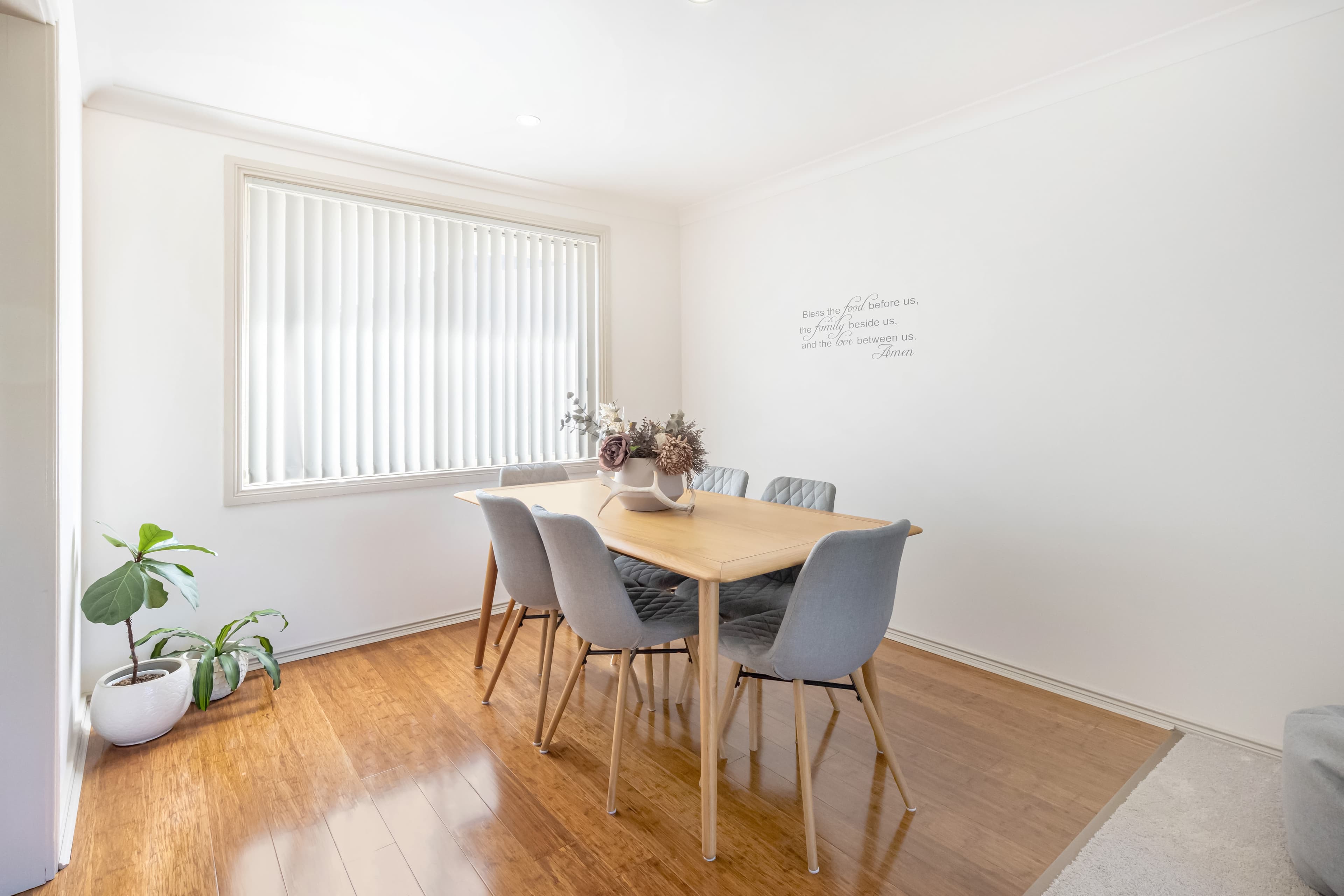 9 Harriett Close, GLENMORE PARK, Glenmore Park - Thumbnail 4