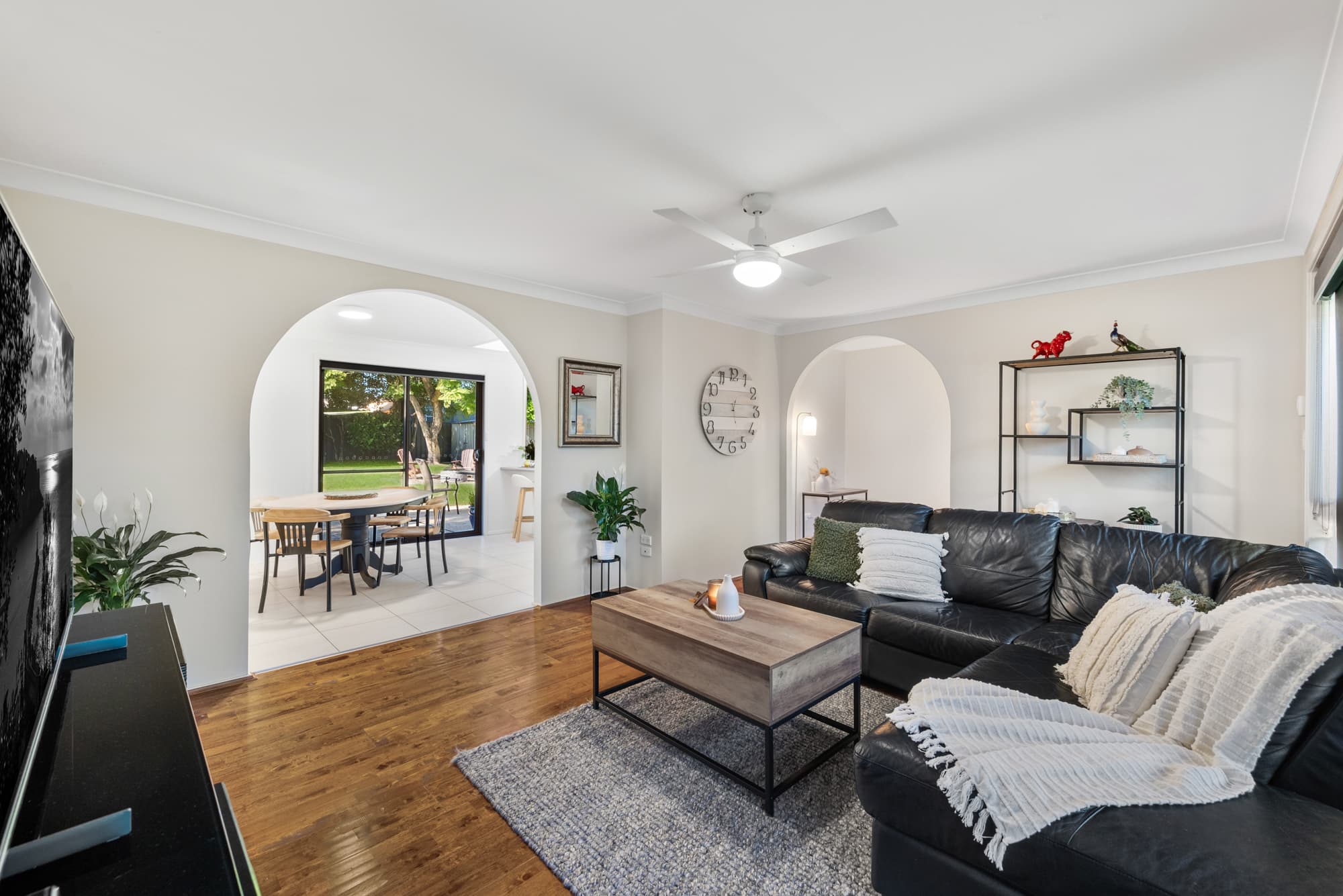 27 Curvers Drive, MOUNT RIVERVIEW, Mount Riverview - Thumbnail 2