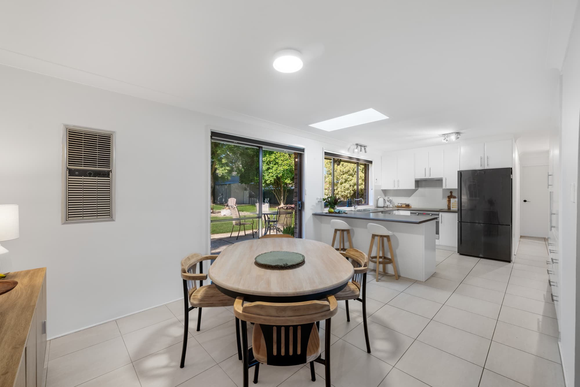 27 Curvers Drive, MOUNT RIVERVIEW, Mount Riverview - Thumbnail 3