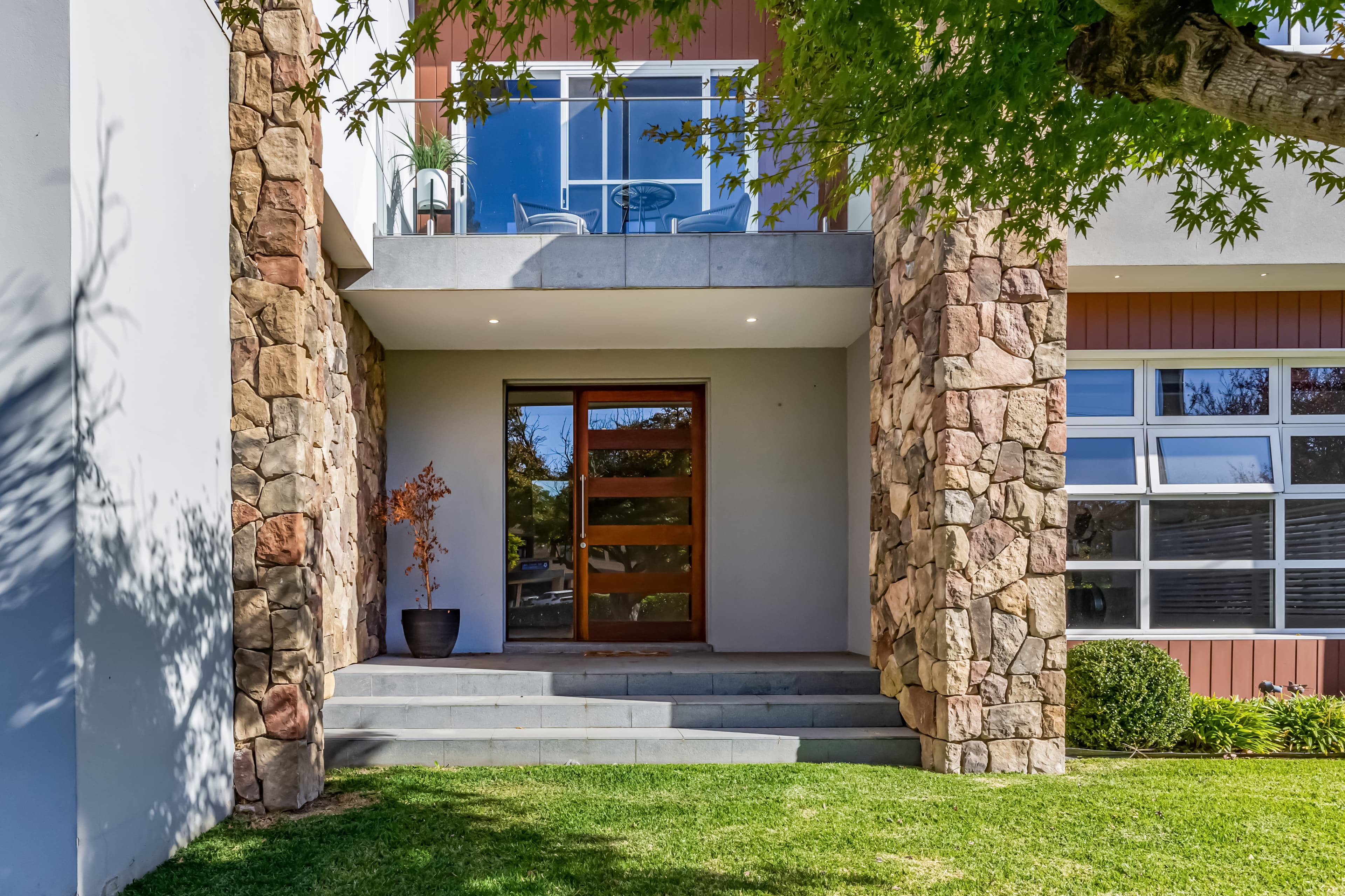 8 Memorial Avenue, PENRITH, Penrith - Thumbnail 2
