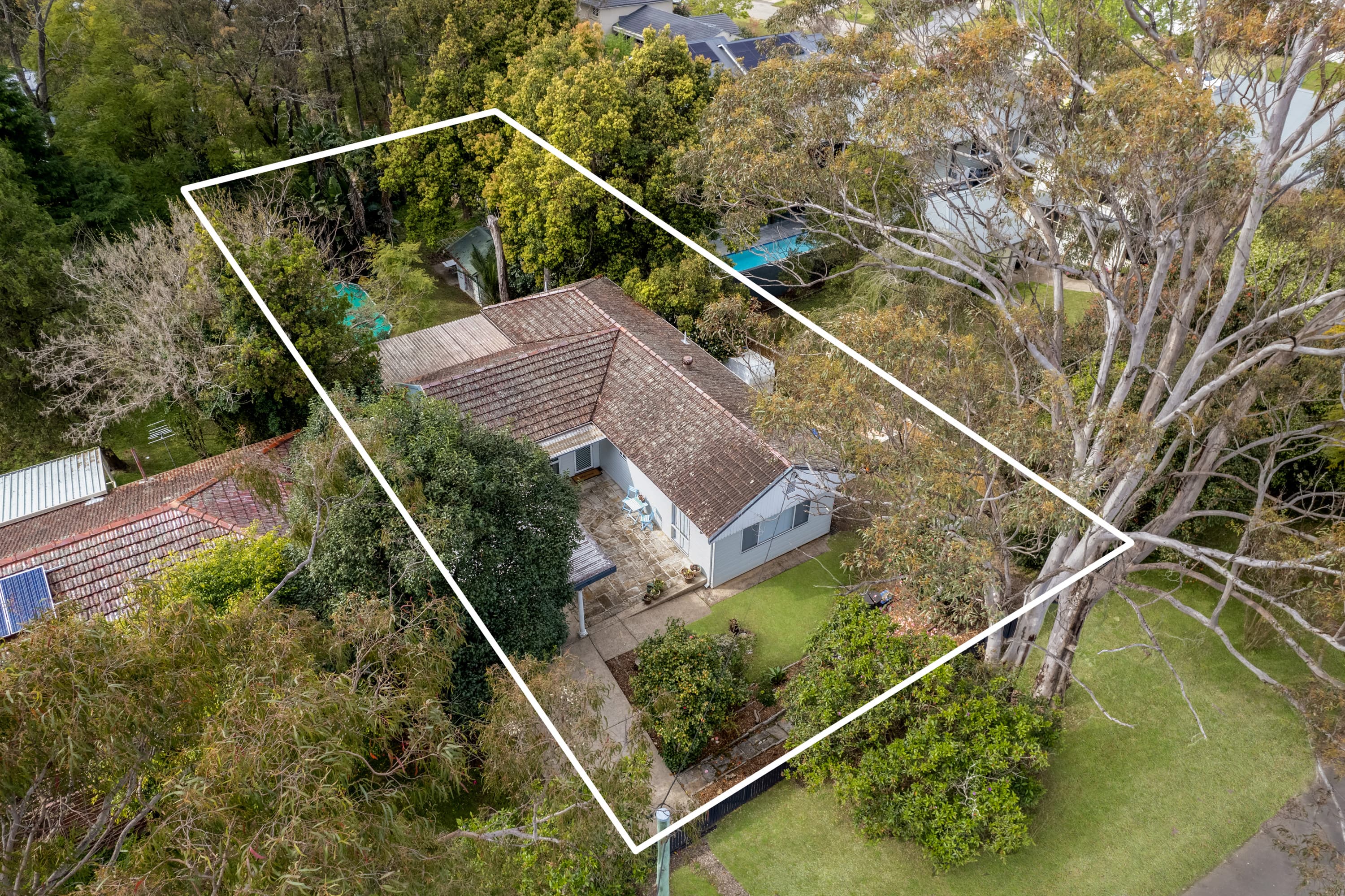 12 Clifton Avenue, GLENBROOK, Glenbrook - Thumbnail 2