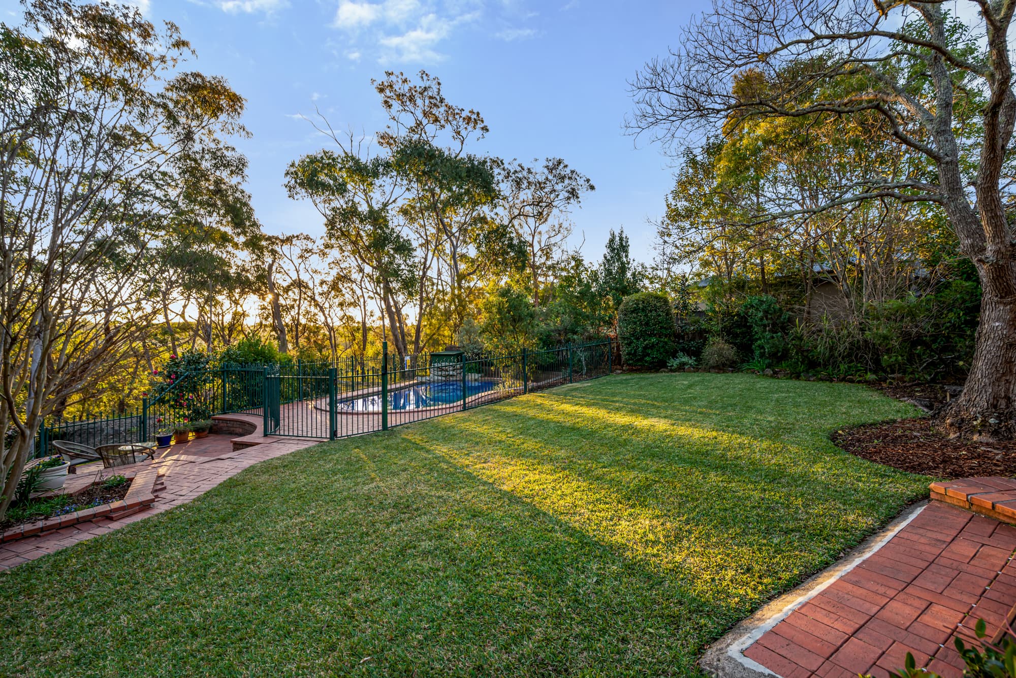 36 Ravine Avenue, BLAXLAND, Blaxland - Thumbnail 2