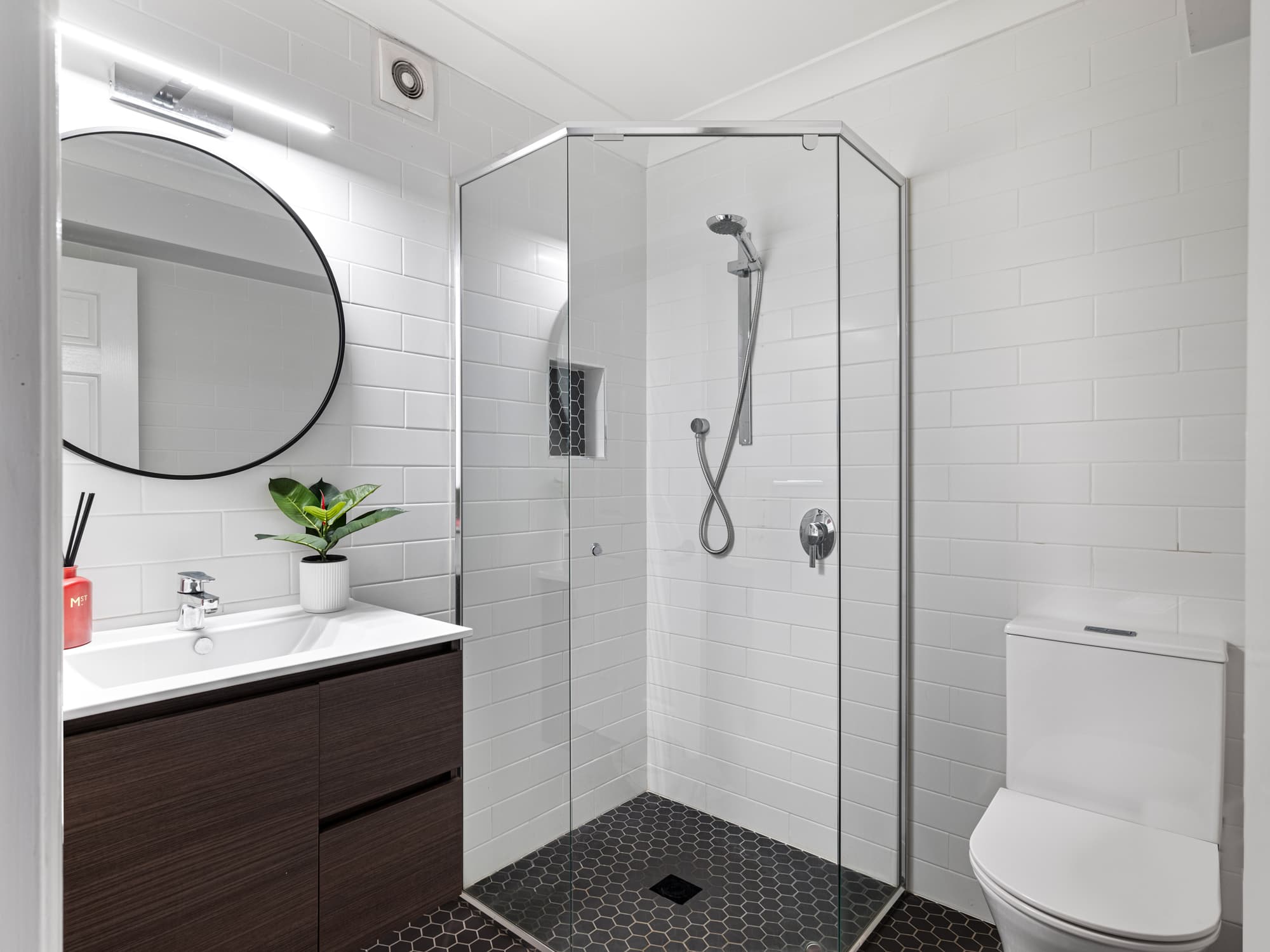 20 Cliffbrook Crescent, LEONAY, Leonay - Thumbnail 8