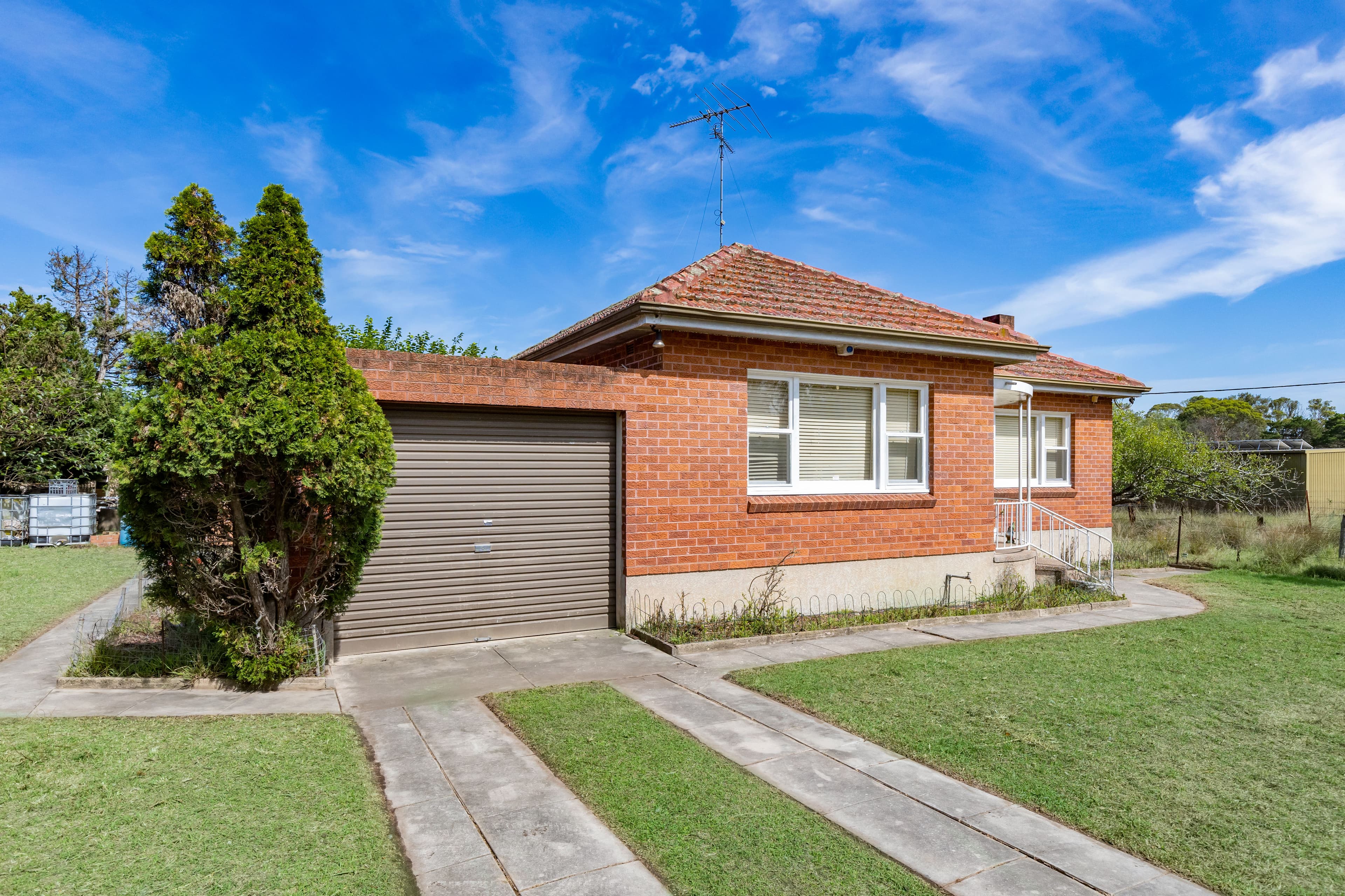 742-746 Londonderry Road, LONDONDERRY, Londonderry - Thumbnail 3