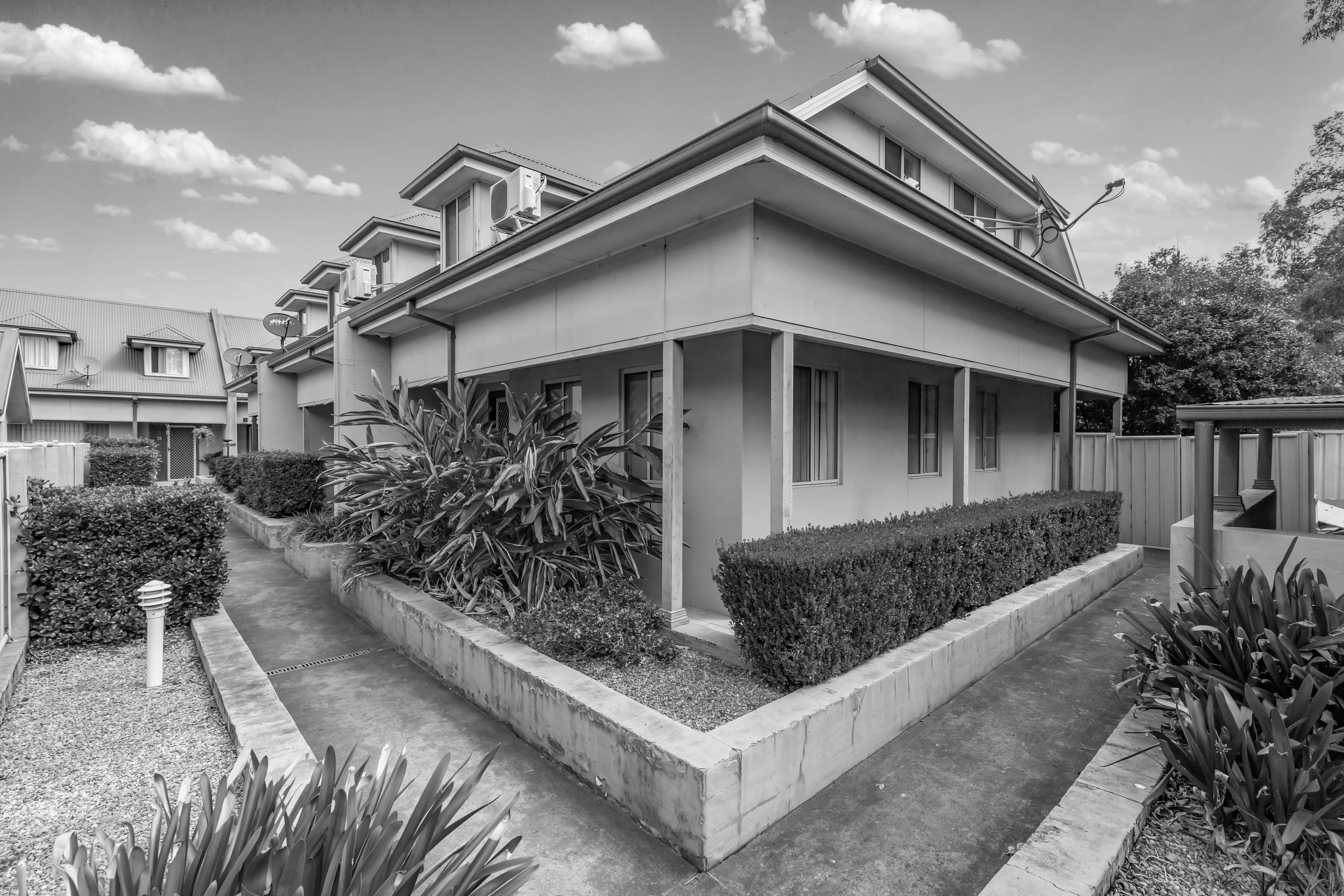 17/98-102 Victoria Street, WERRINGTON, Werrington - Image 1