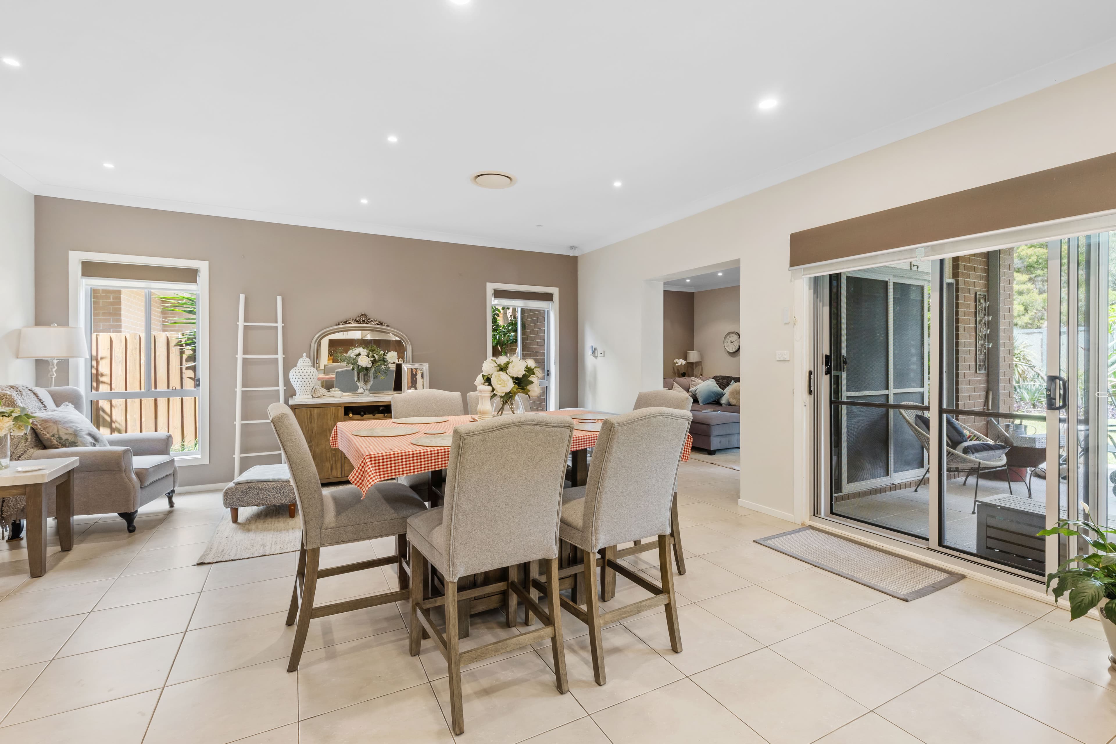 14 Wedgebill Place, CRANEBROOK, Cranebrook - Thumbnail 7