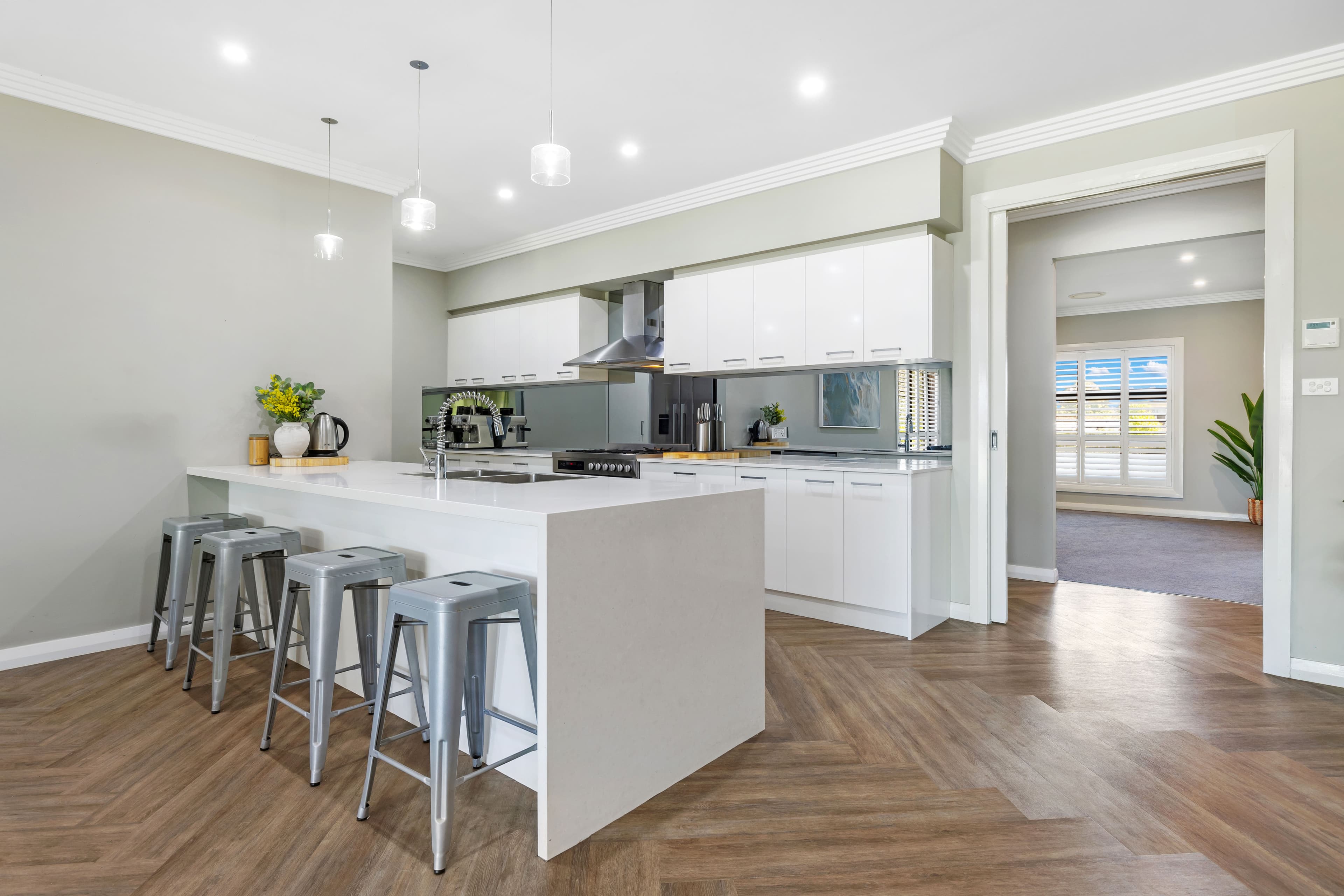 55 Twin Creeks Drive, LUDDENHAM, Luddenham - Thumbnail 4