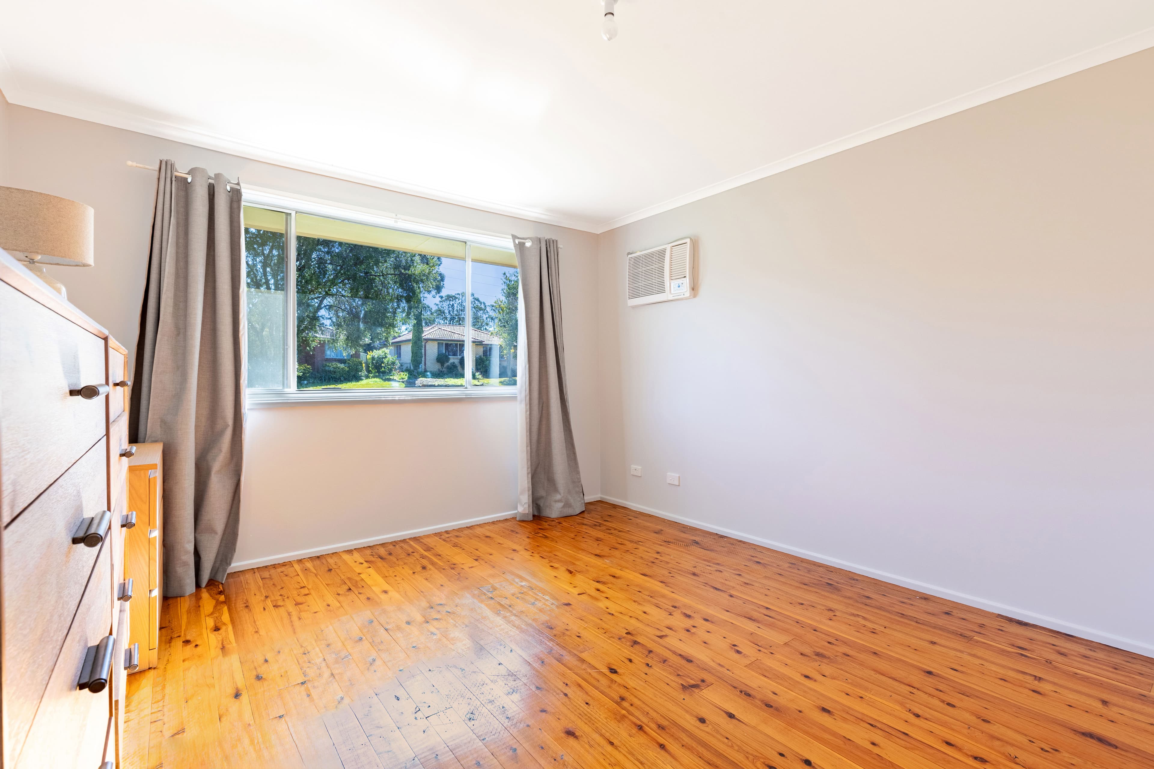 24 Susanne Place, CAMBRIDGE PARK, Cambridge Park - Thumbnail 4