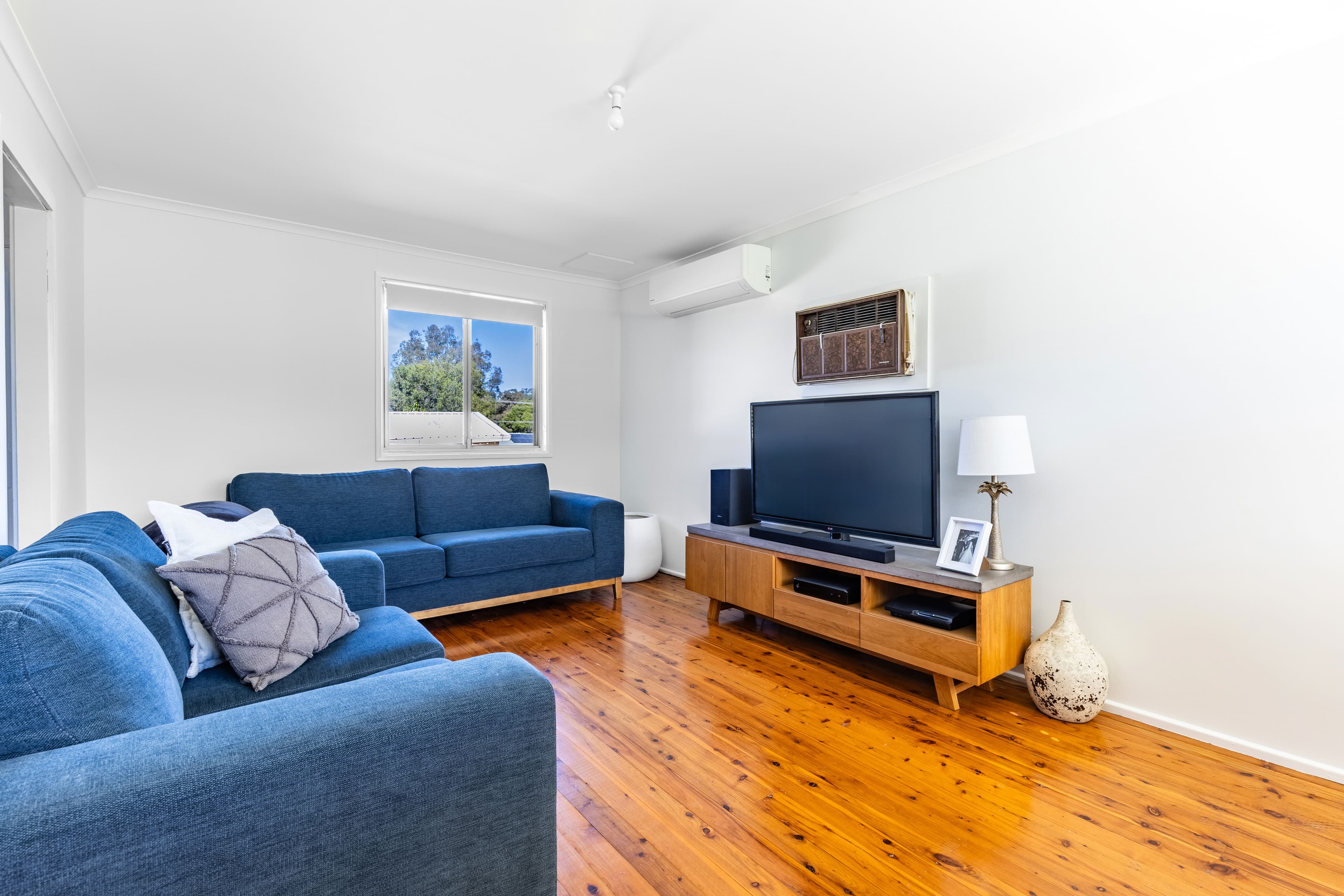24 Susanne Place, CAMBRIDGE PARK, Cambridge Park - Thumbnail 2