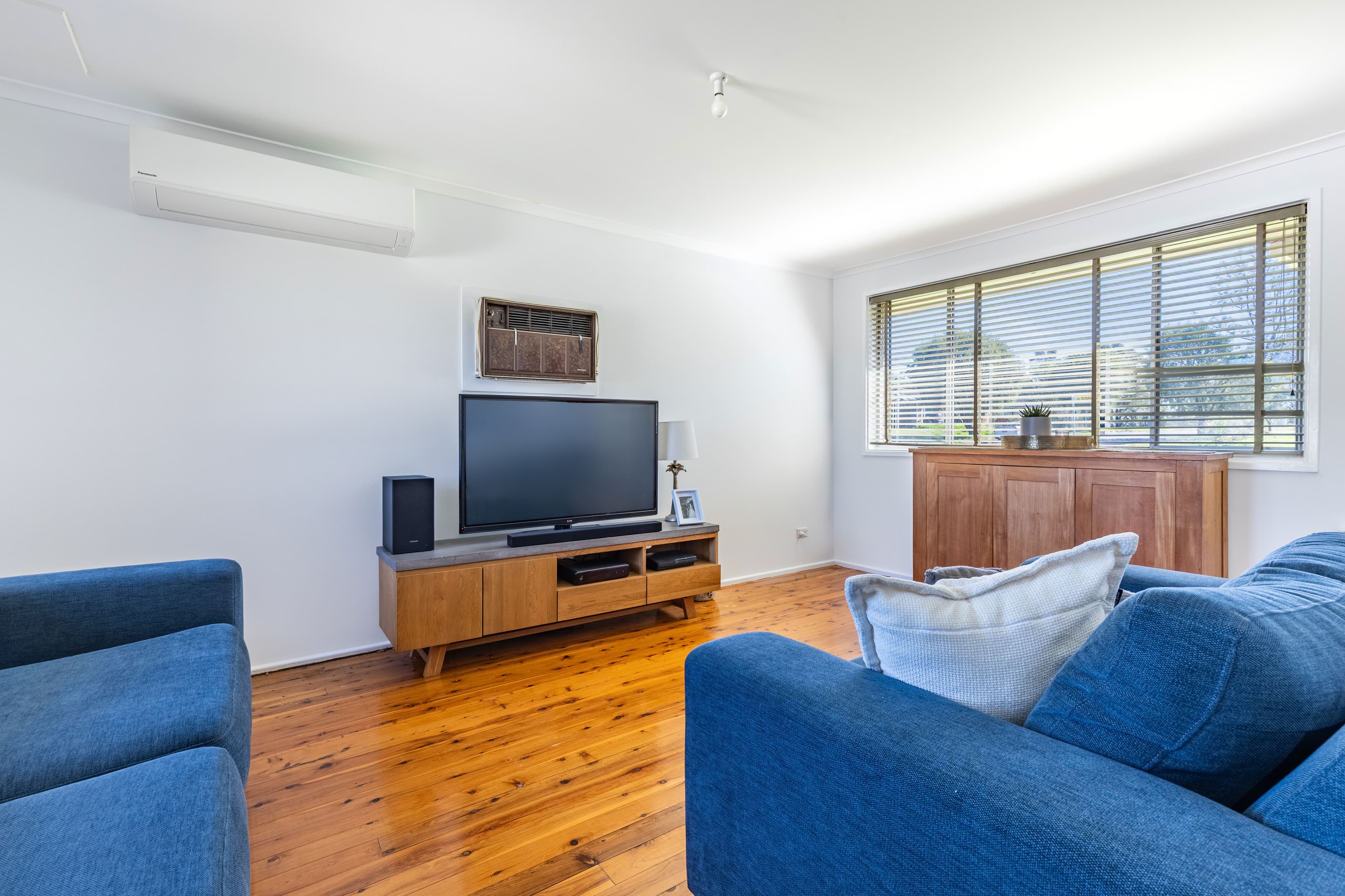24 Susanne Place, CAMBRIDGE PARK, Cambridge Park - Thumbnail 3
