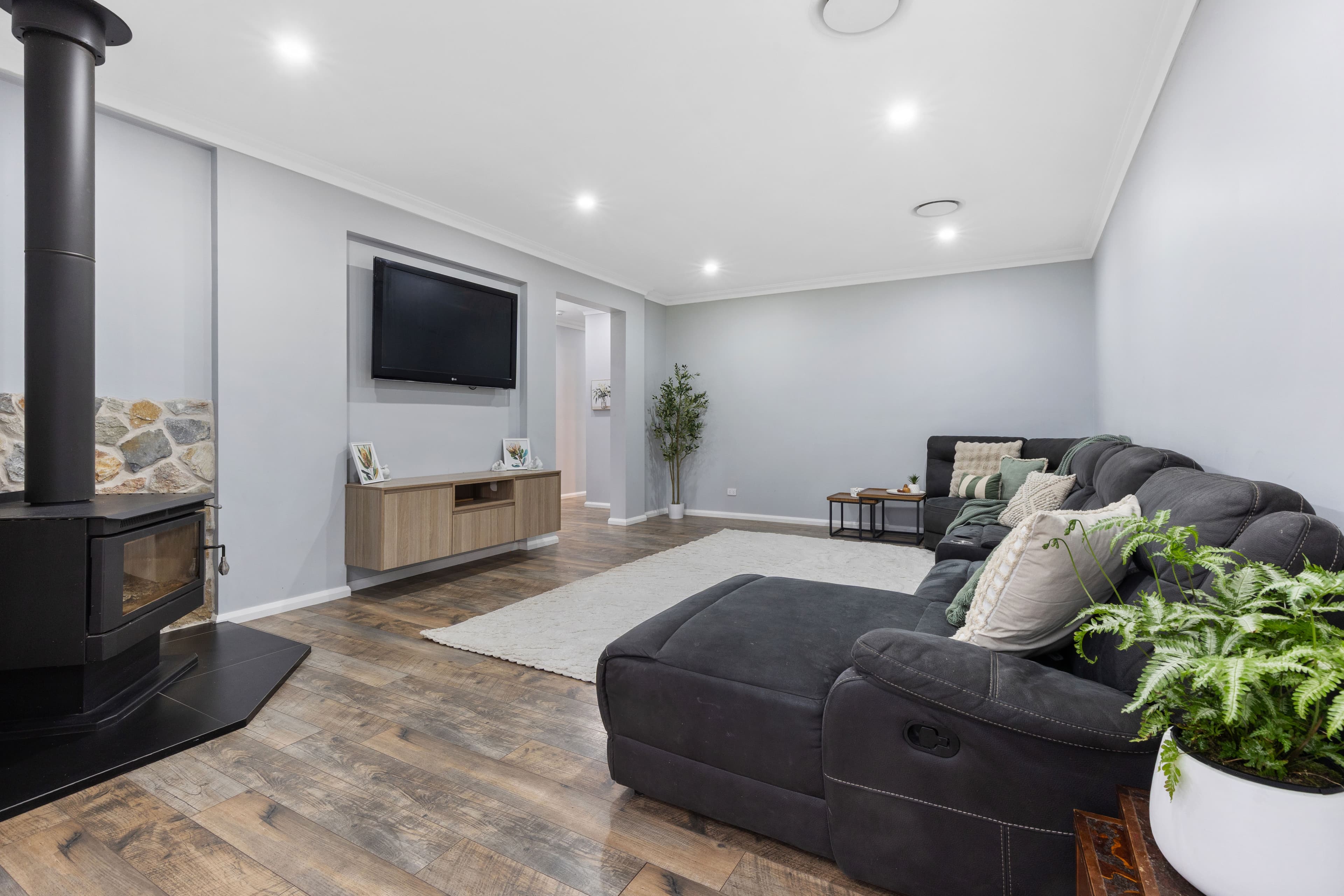 144 Kenilworth Crescent, CRANEBROOK, Cranebrook - Thumbnail 8