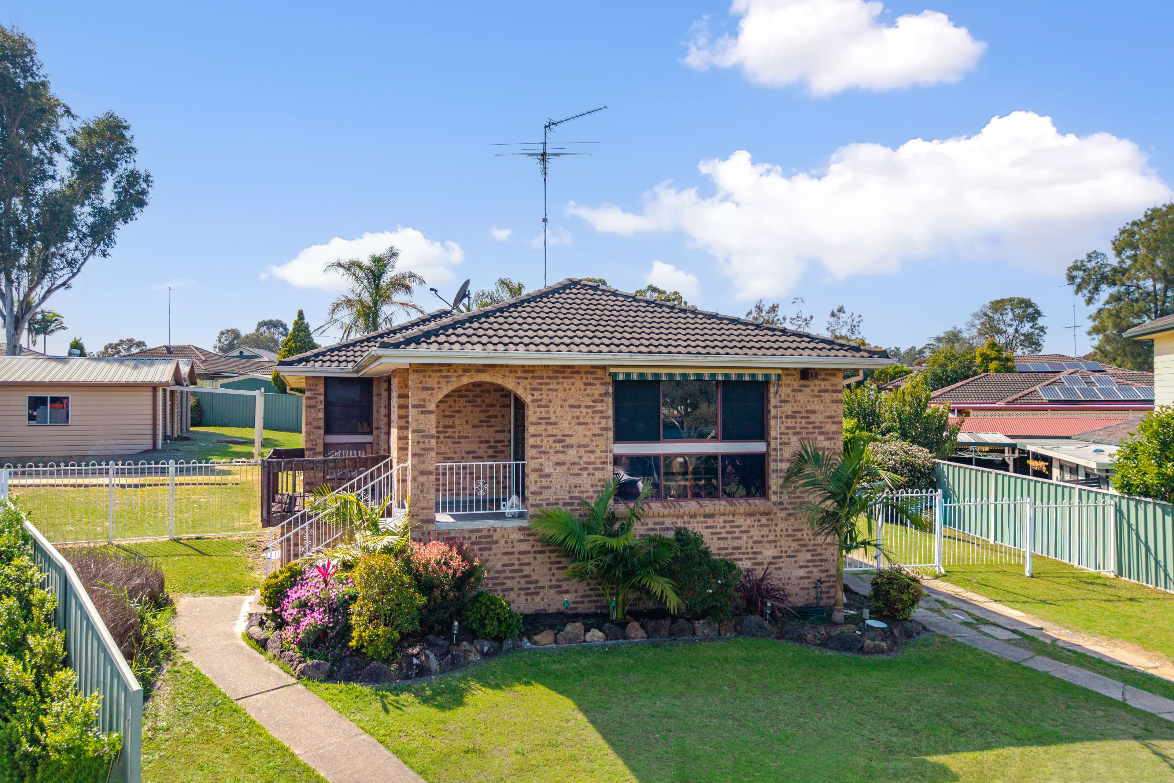 32 Garrick Road, ST CLAIR, St Clair - Thumbnail 2