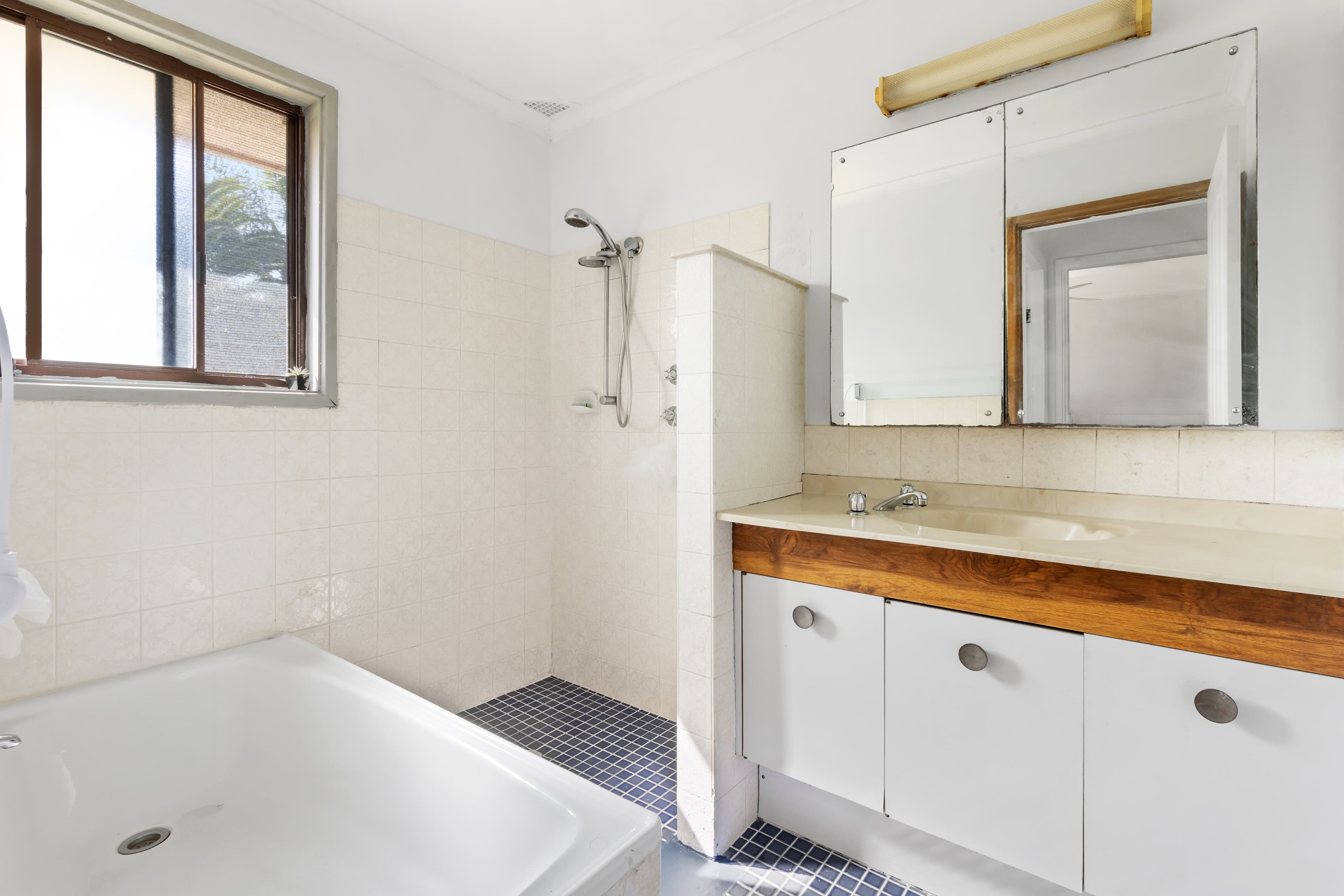 32 Garrick Road, ST CLAIR, St Clair - Thumbnail 8