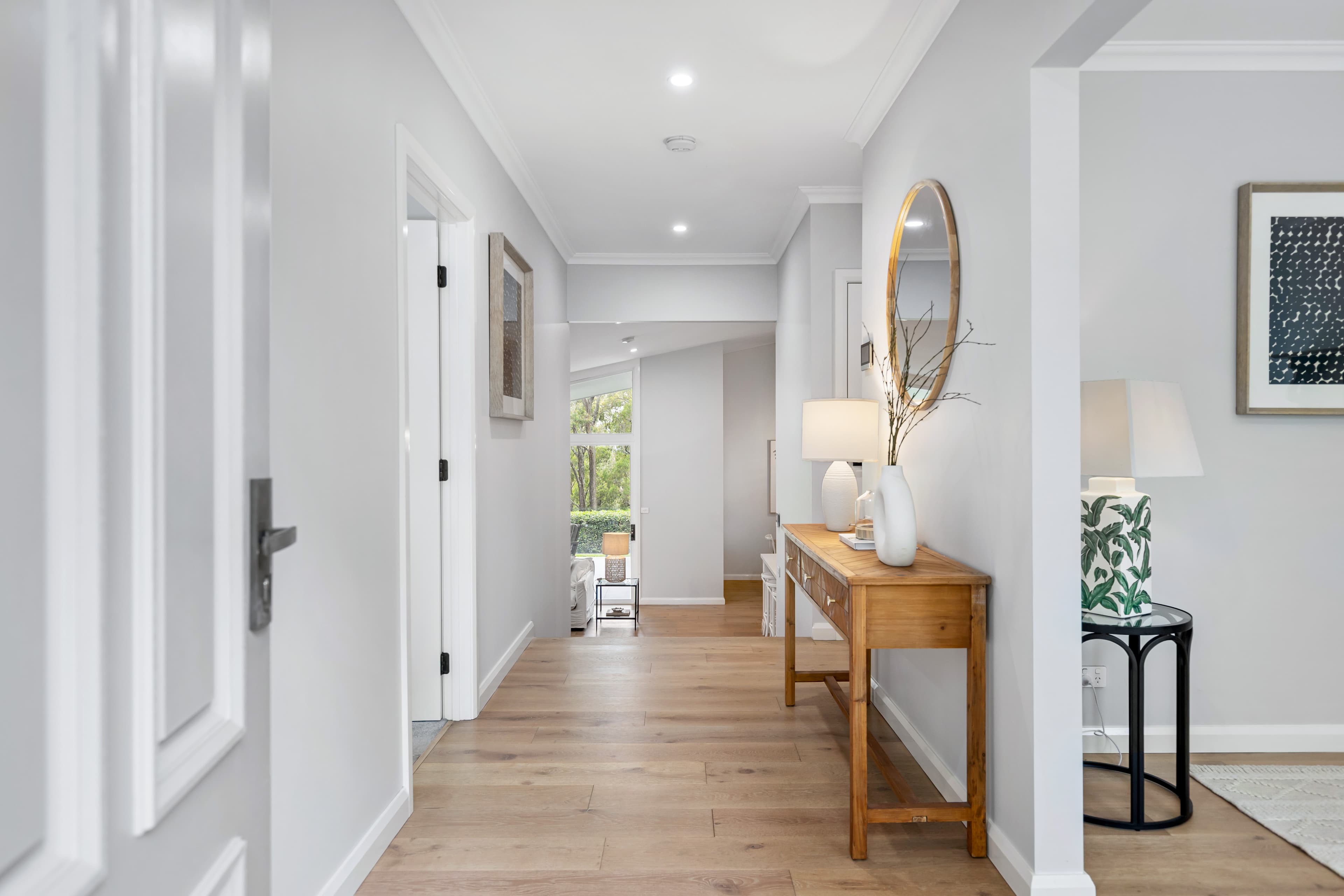 4 Caley Crescent, LAPSTONE, Lapstone - Thumbnail 2