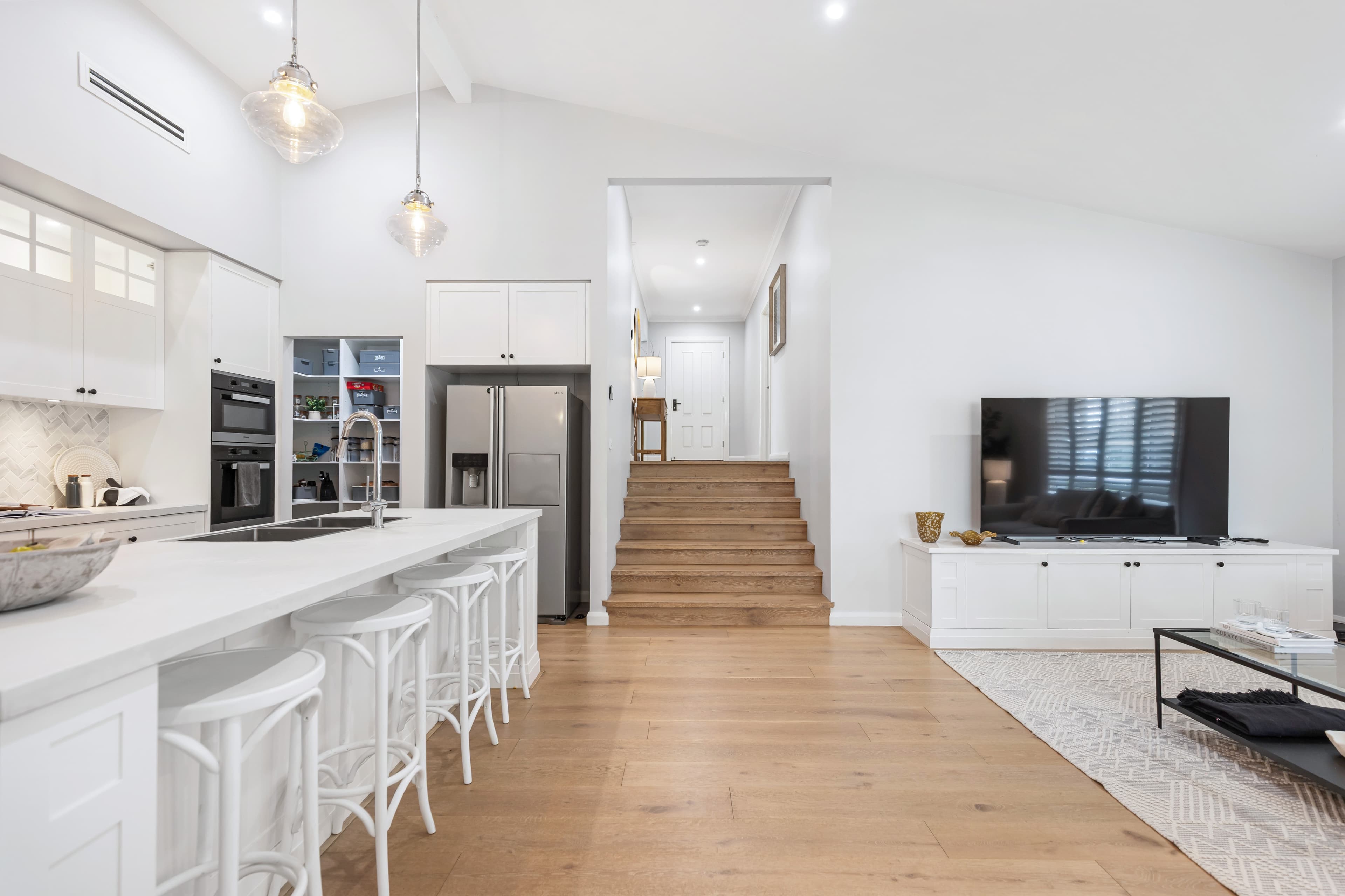 4 Caley Crescent, LAPSTONE, Lapstone - Thumbnail 6