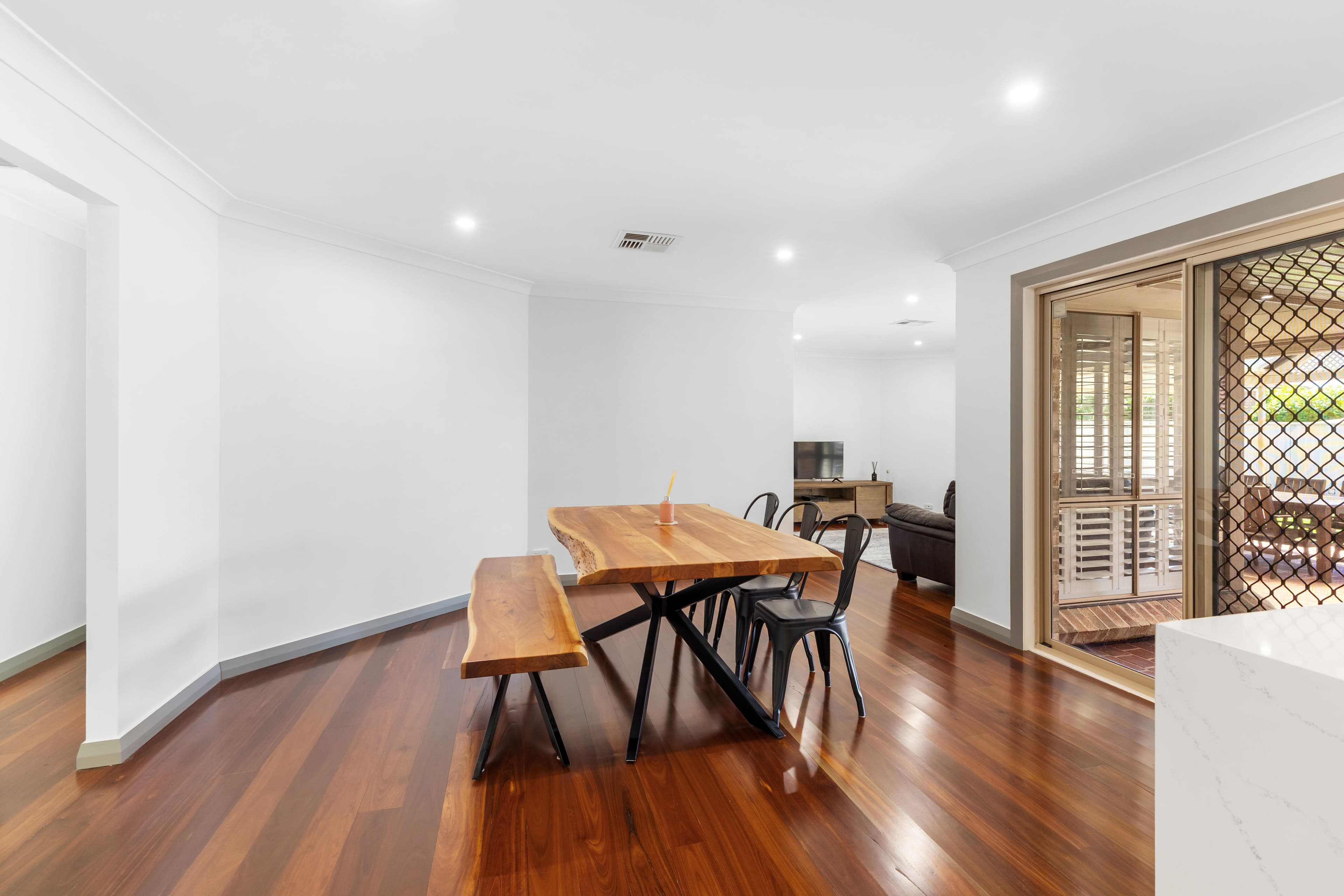 91 Kiber Drive, GLENMORE PARK, Glenmore Park - Thumbnail 4