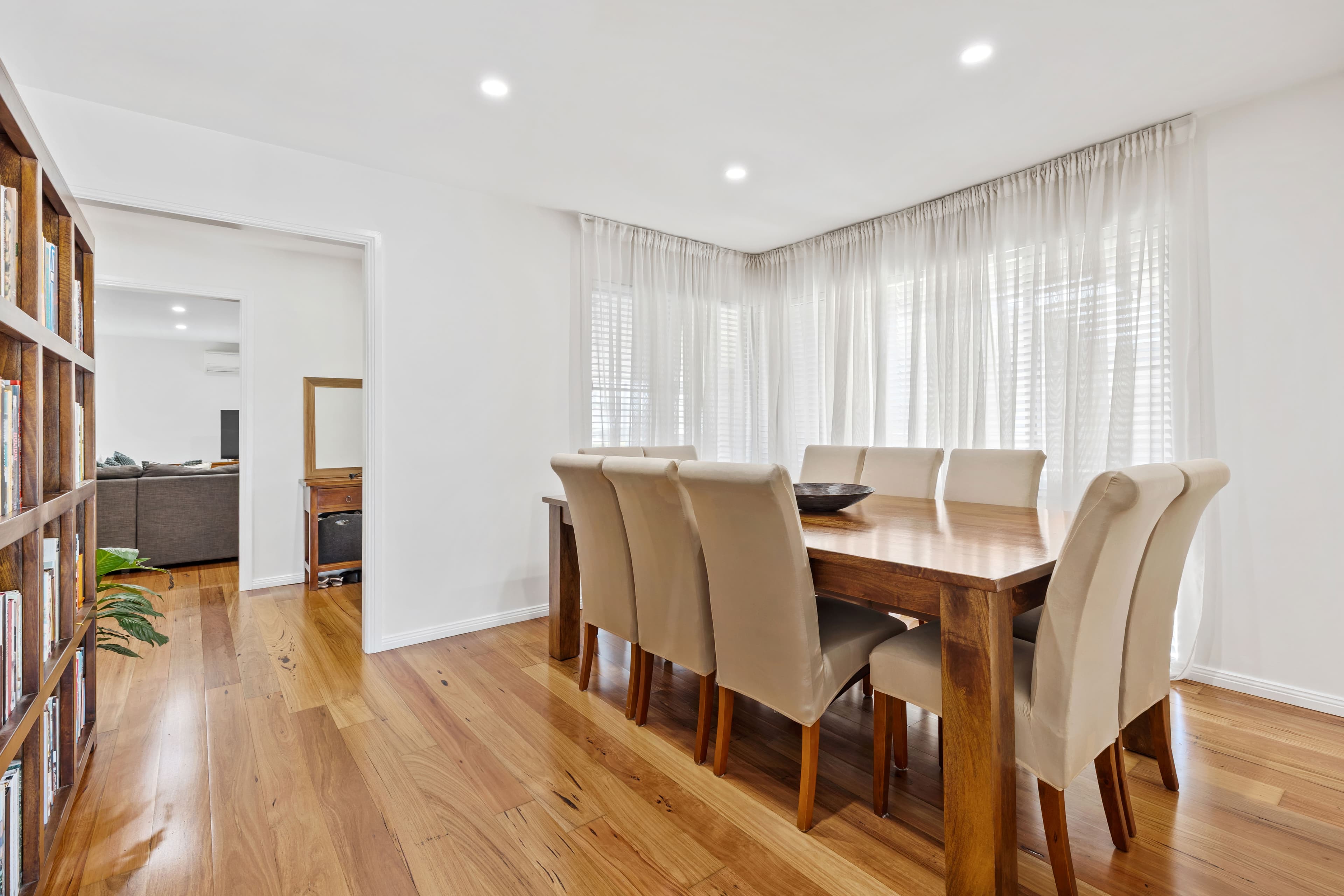 8 Rosedale Avenue, PENRITH, Penrith - Thumbnail 4