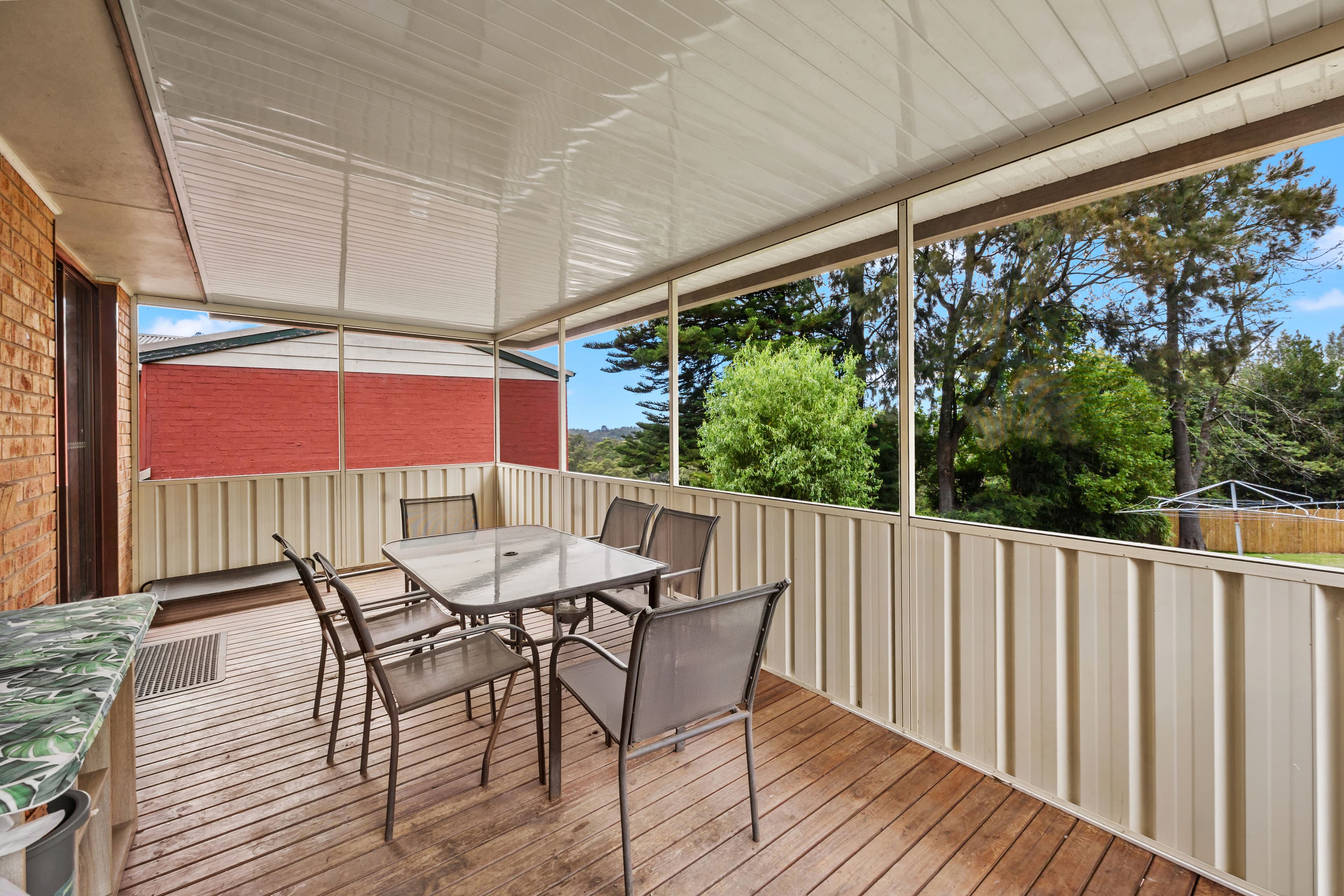 61 Railway Parade, WOODFORD, Woodford - Thumbnail 8