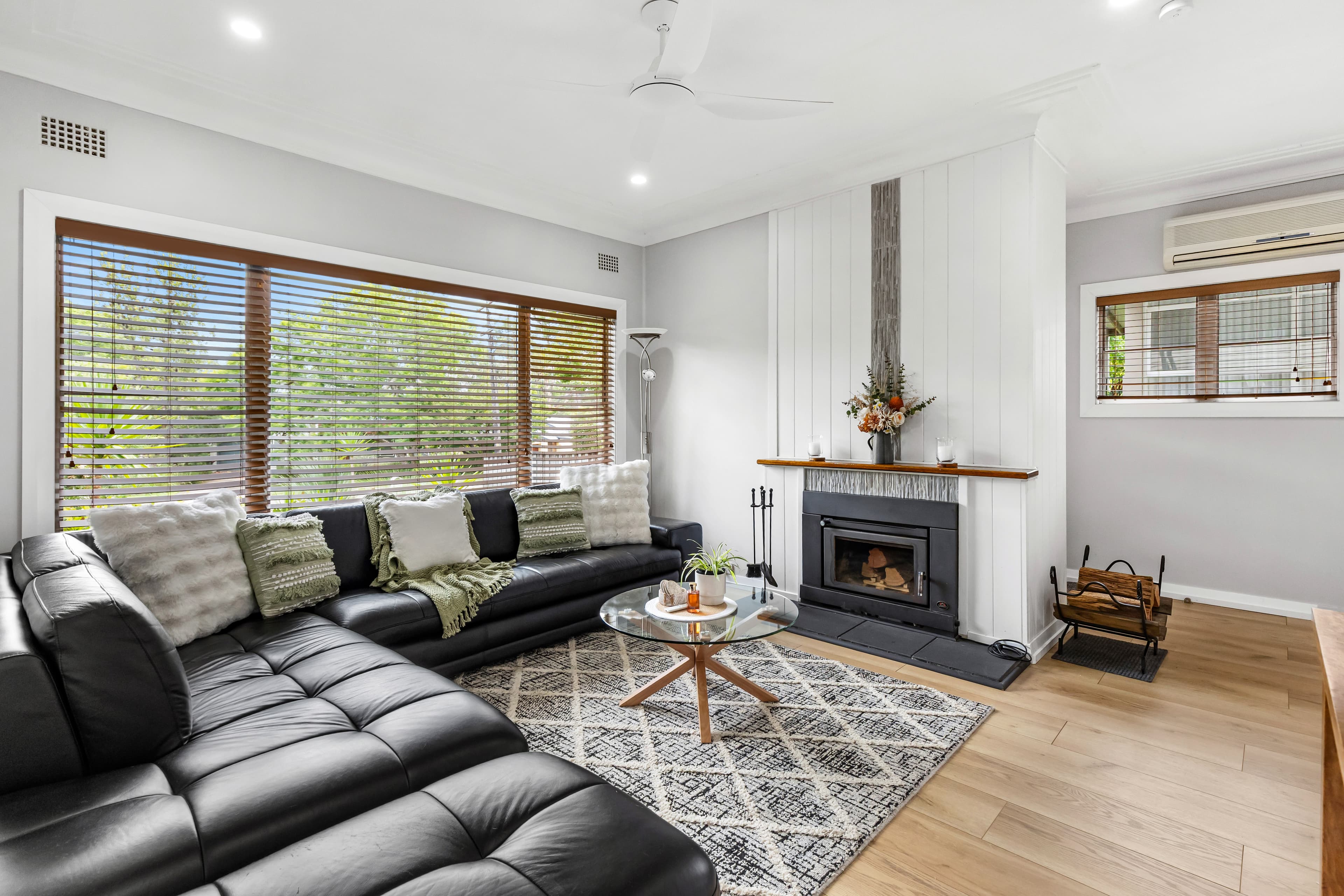 46 Bruce Road, GLENBROOK, Glenbrook - Thumbnail 3