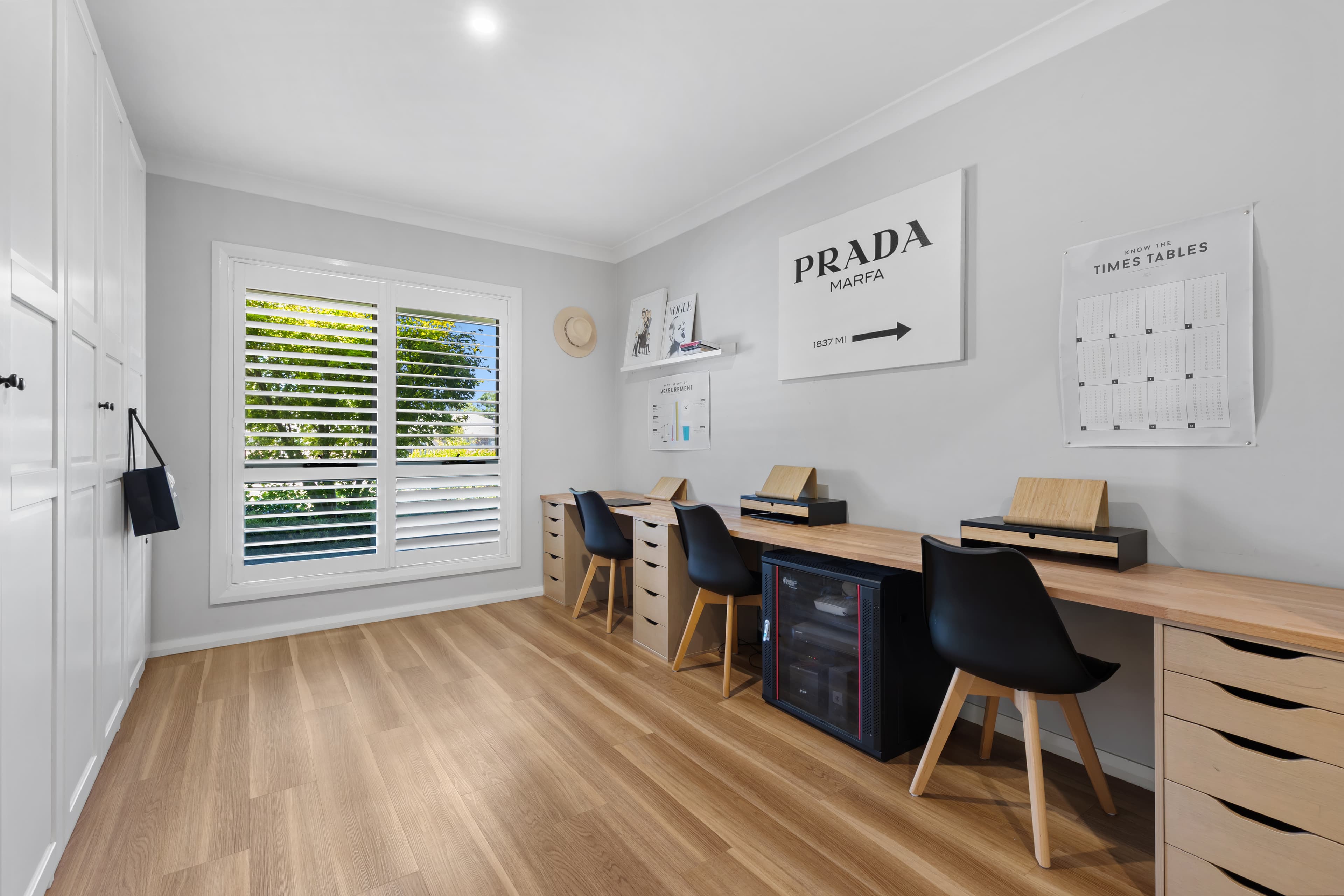 6 Woodhall Place, LUDDENHAM, Luddenham - Thumbnail 8