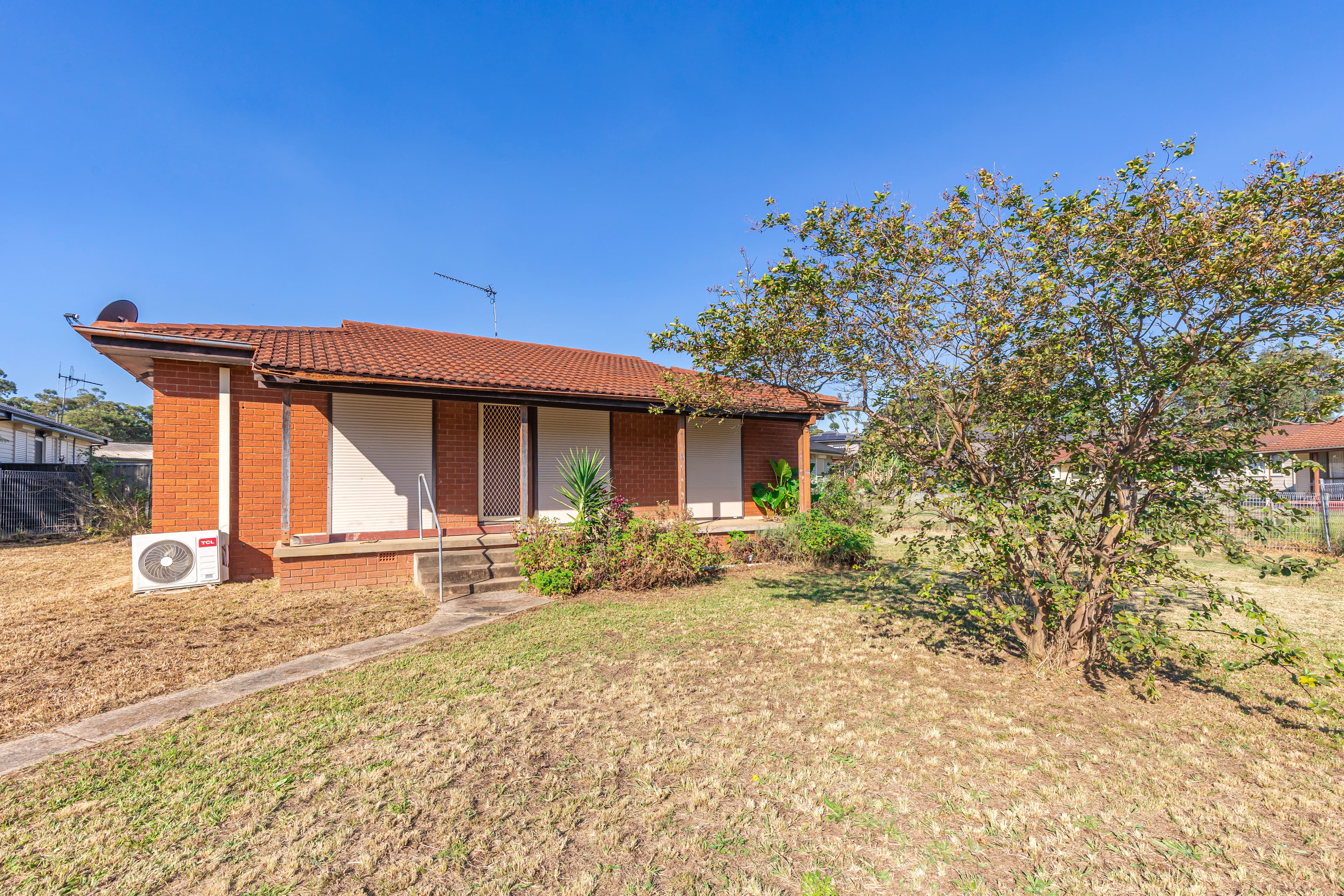 9 Casey Place, BLACKETT, Blackett - Image 1